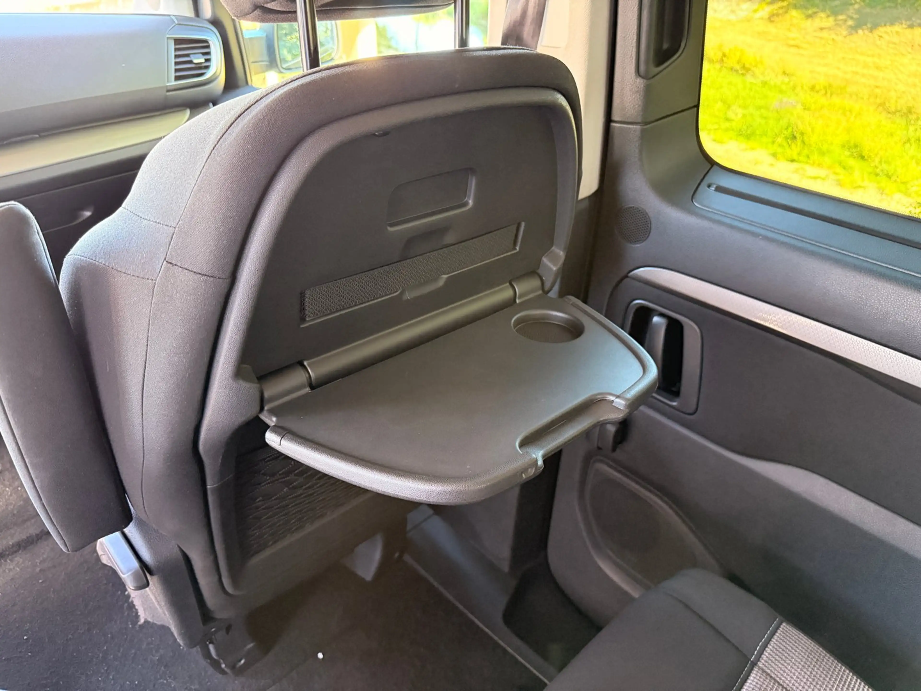 Citroen Spacetourer Feel M — photo 10