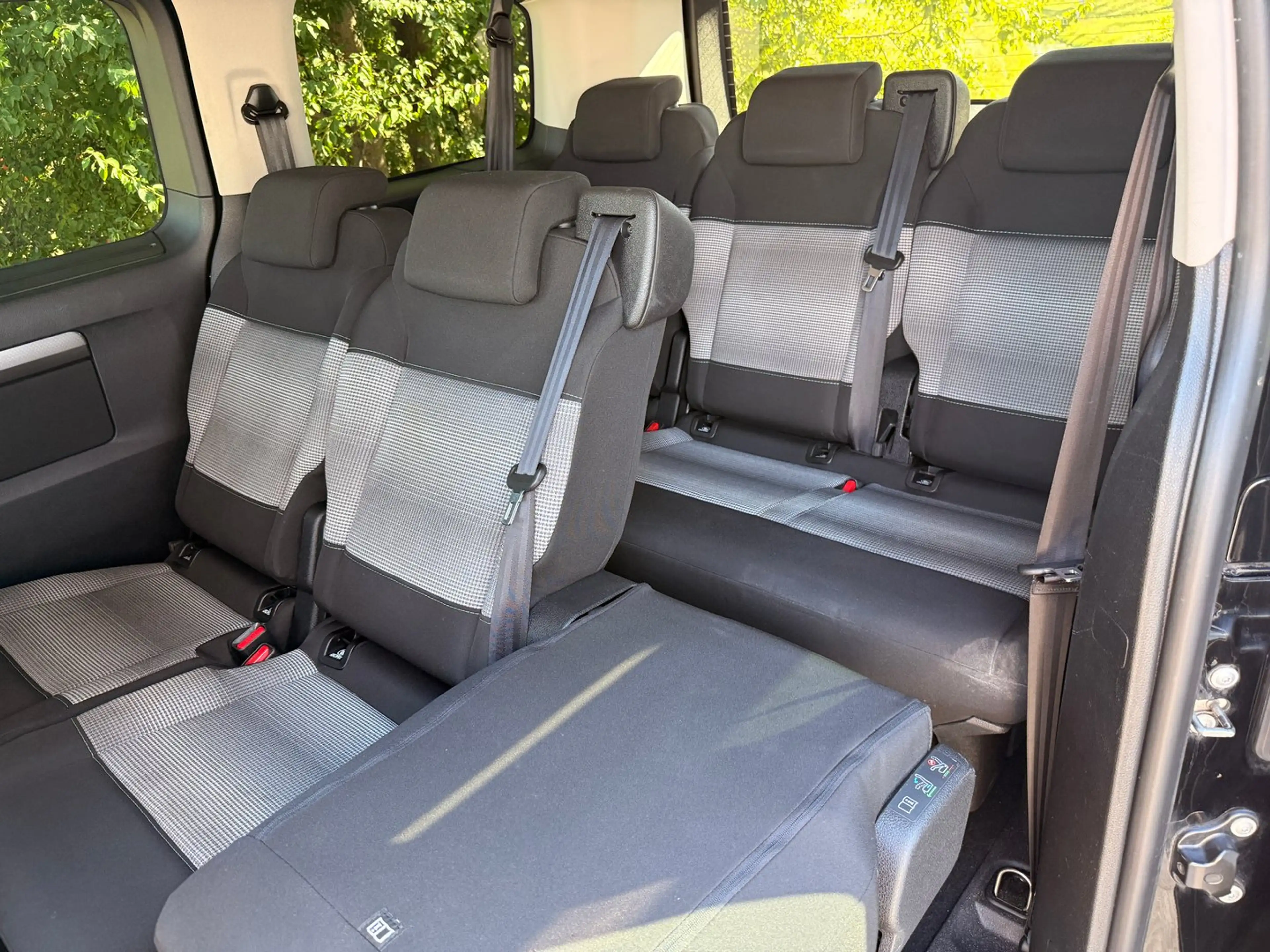 Citroen Spacetourer Feel M — photo 8