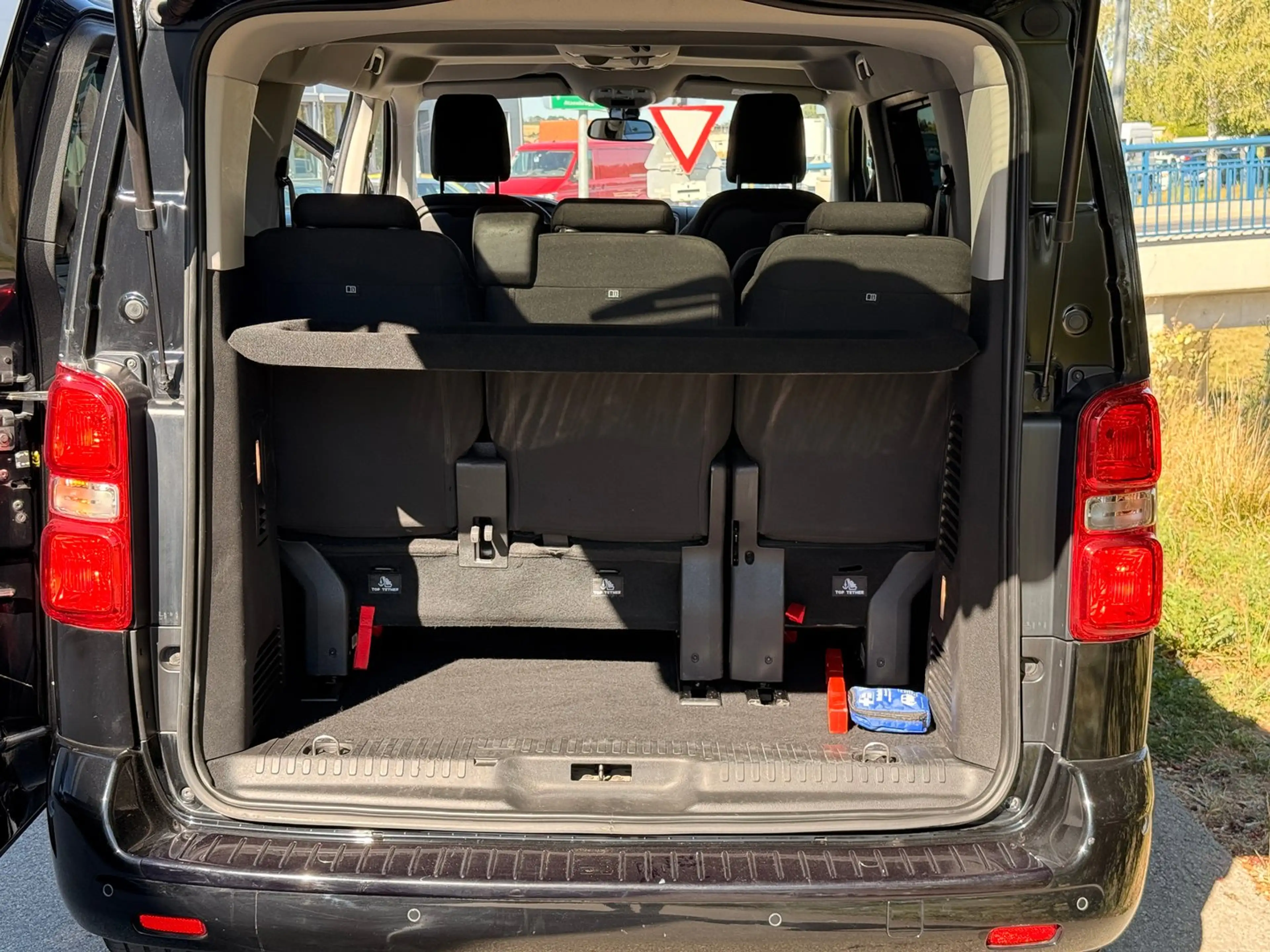Citroen Spacetourer Feel M — photo 9