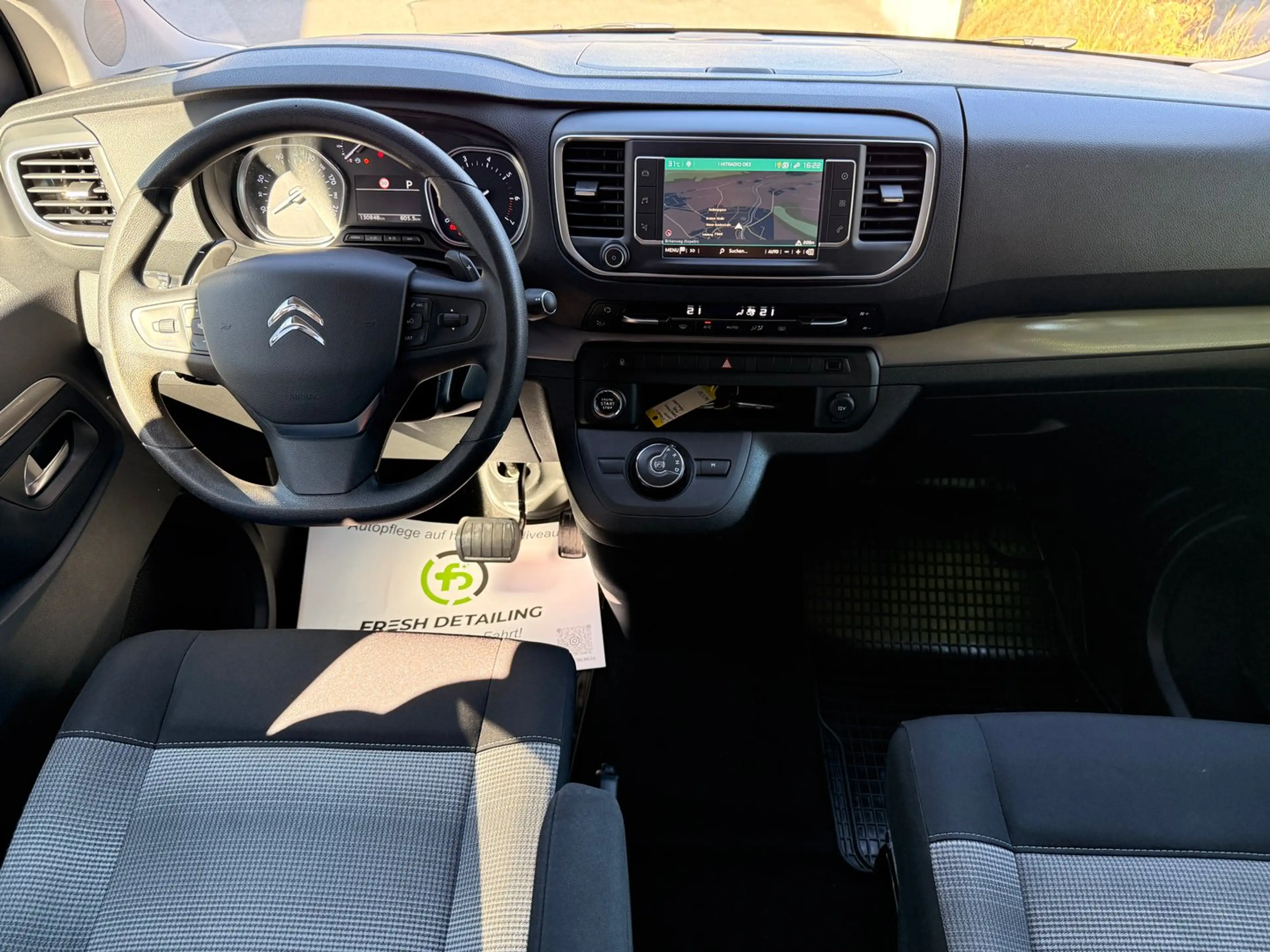 Citroen Spacetourer Feel M — photo 11
