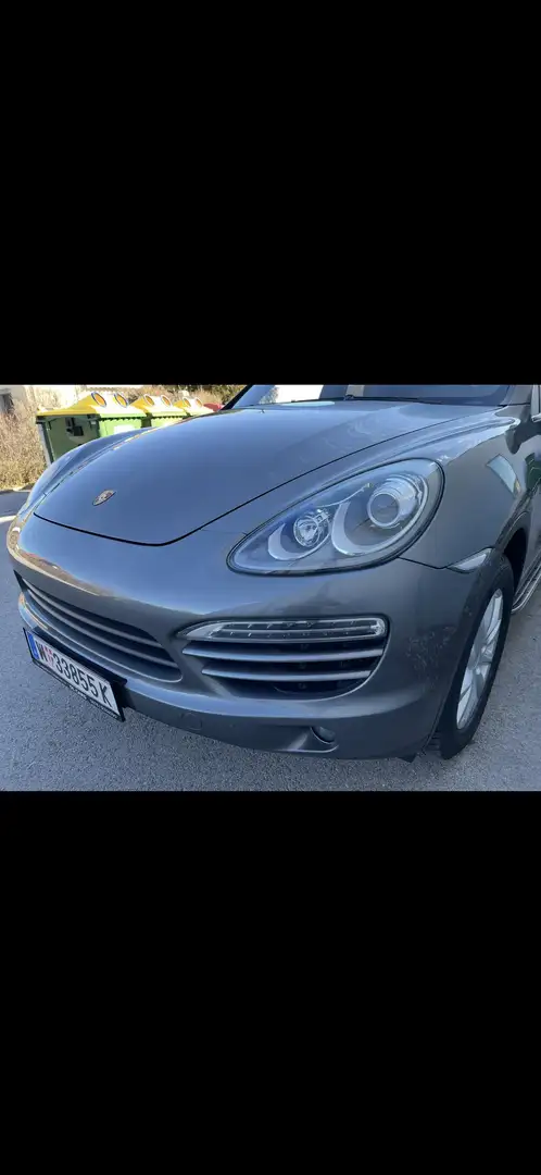 Porsche Cayenne II 3,0 Diesel Aut. Grau - 1