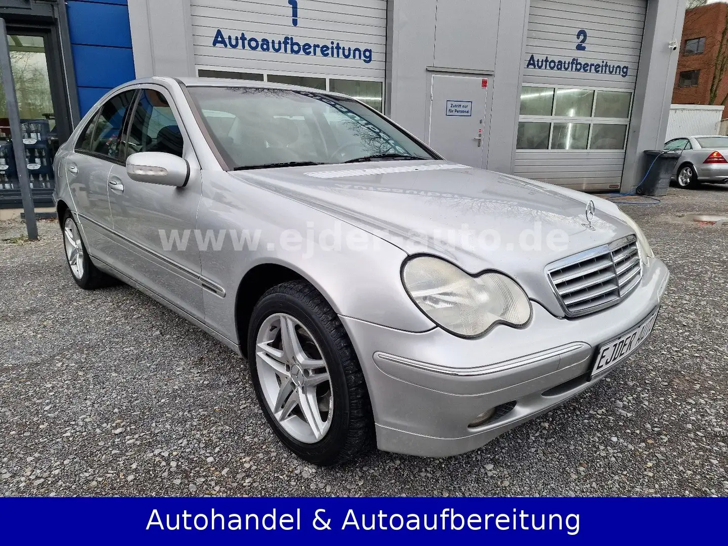 Mercedes-Benz C 320 V6 Limousine Elegance Automatik*HU/AU:NEU* srebrna - 2