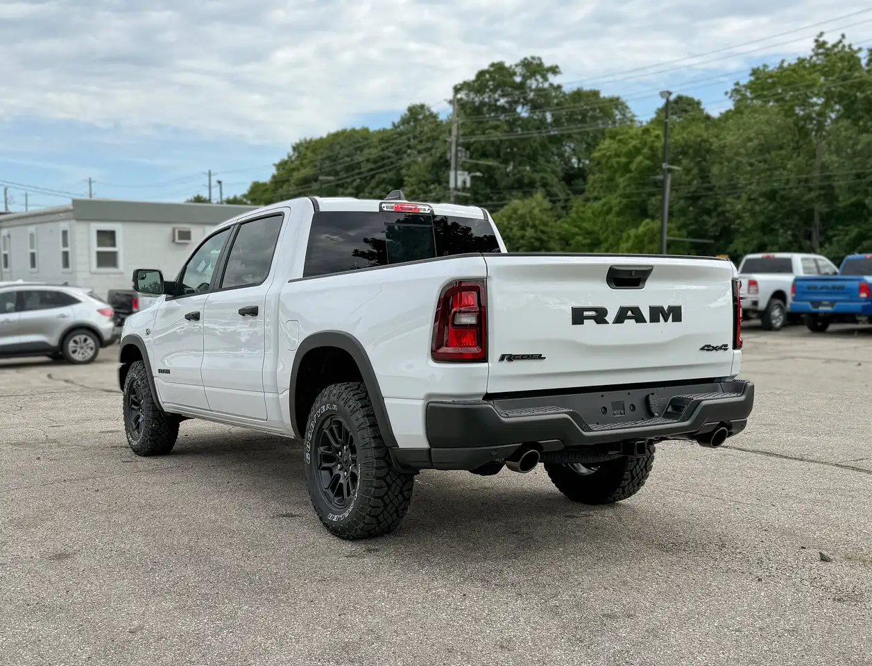 RAM 1500 снимка RAM 1500