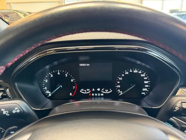Ford Focus view 13