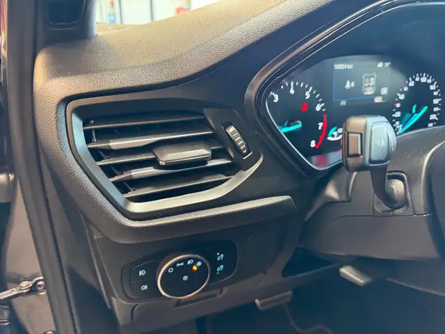 Ford Focus view 9