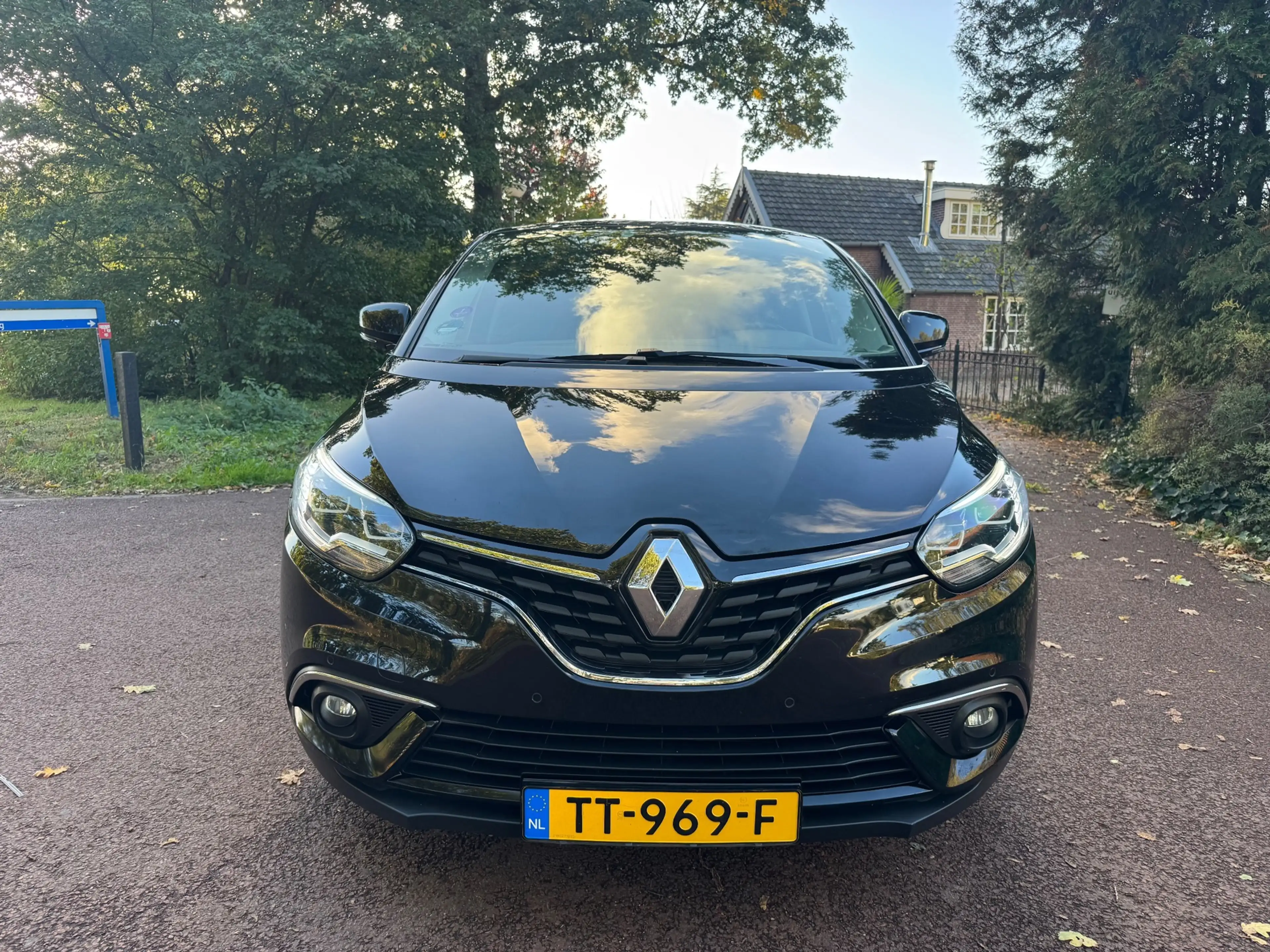Renault Scenic 1.3 TCe Bose|Navi|Camera|Xenon|Pano|NAP| — photo 2