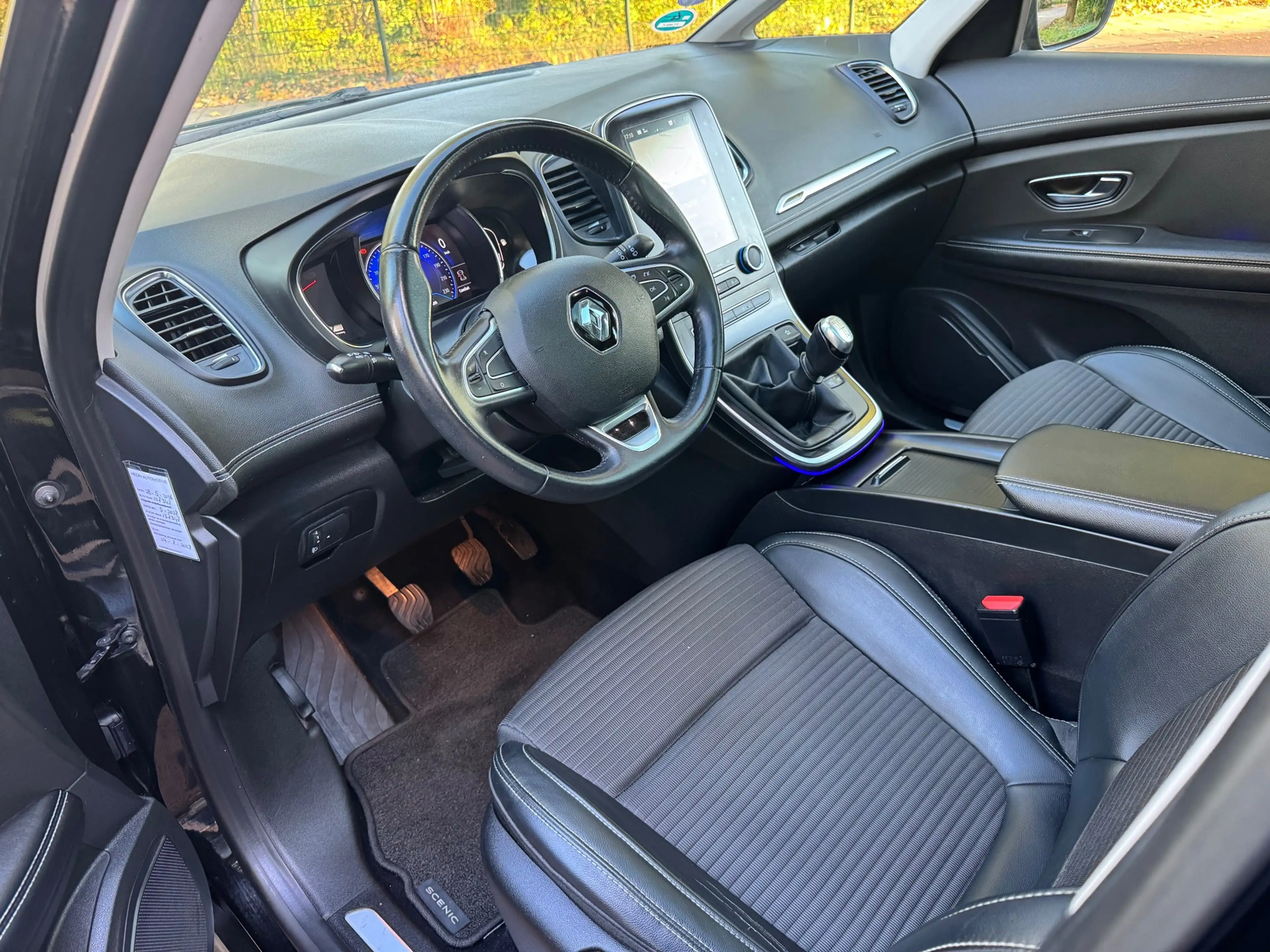 Renault Scenic 1.3 TCe Bose|Navi|Camera|Xenon|Pano|NAP| — photo 13