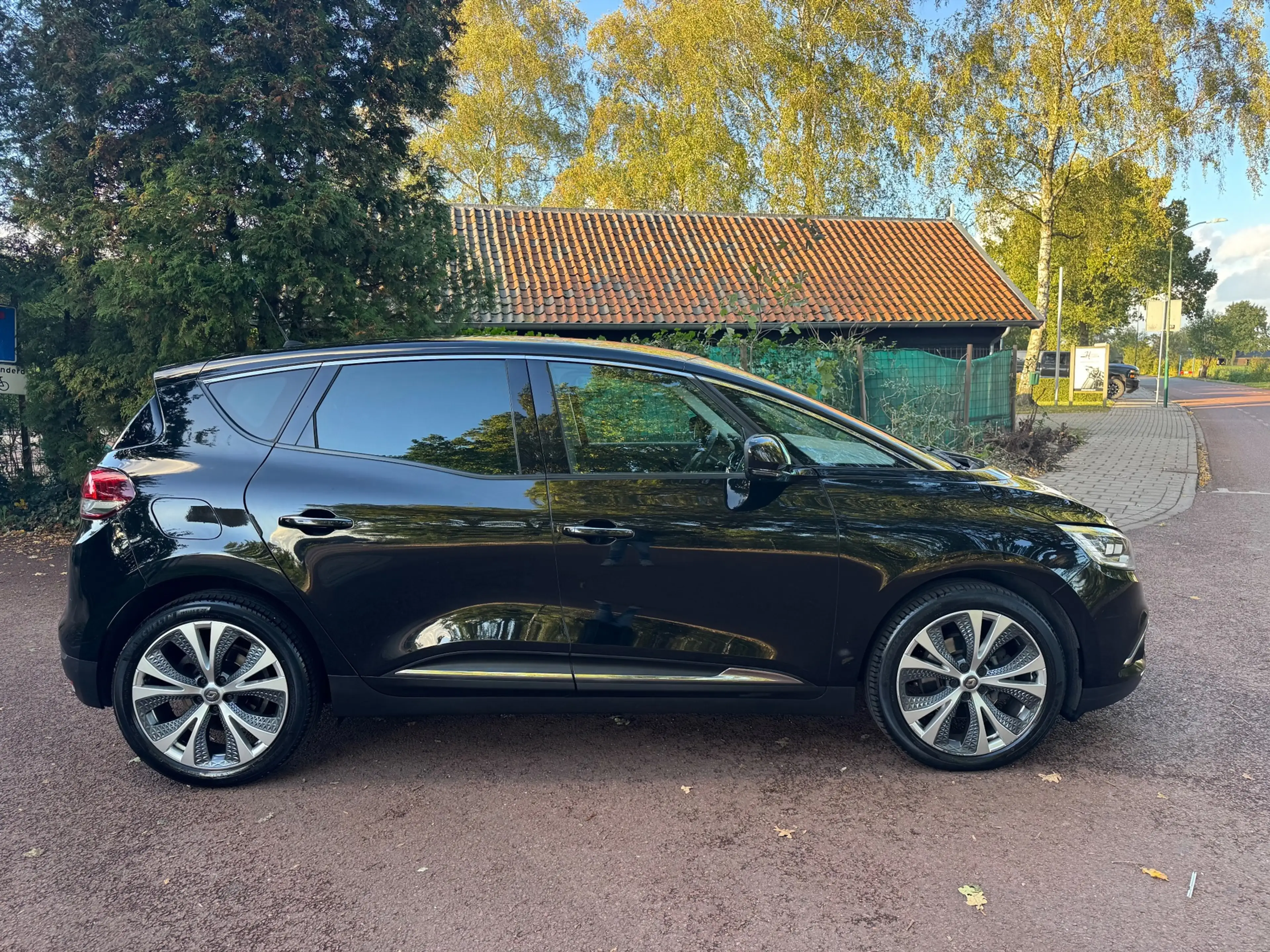 Renault Scenic 1.3 TCe Bose|Navi|Camera|Xenon|Pano|NAP| — photo 4