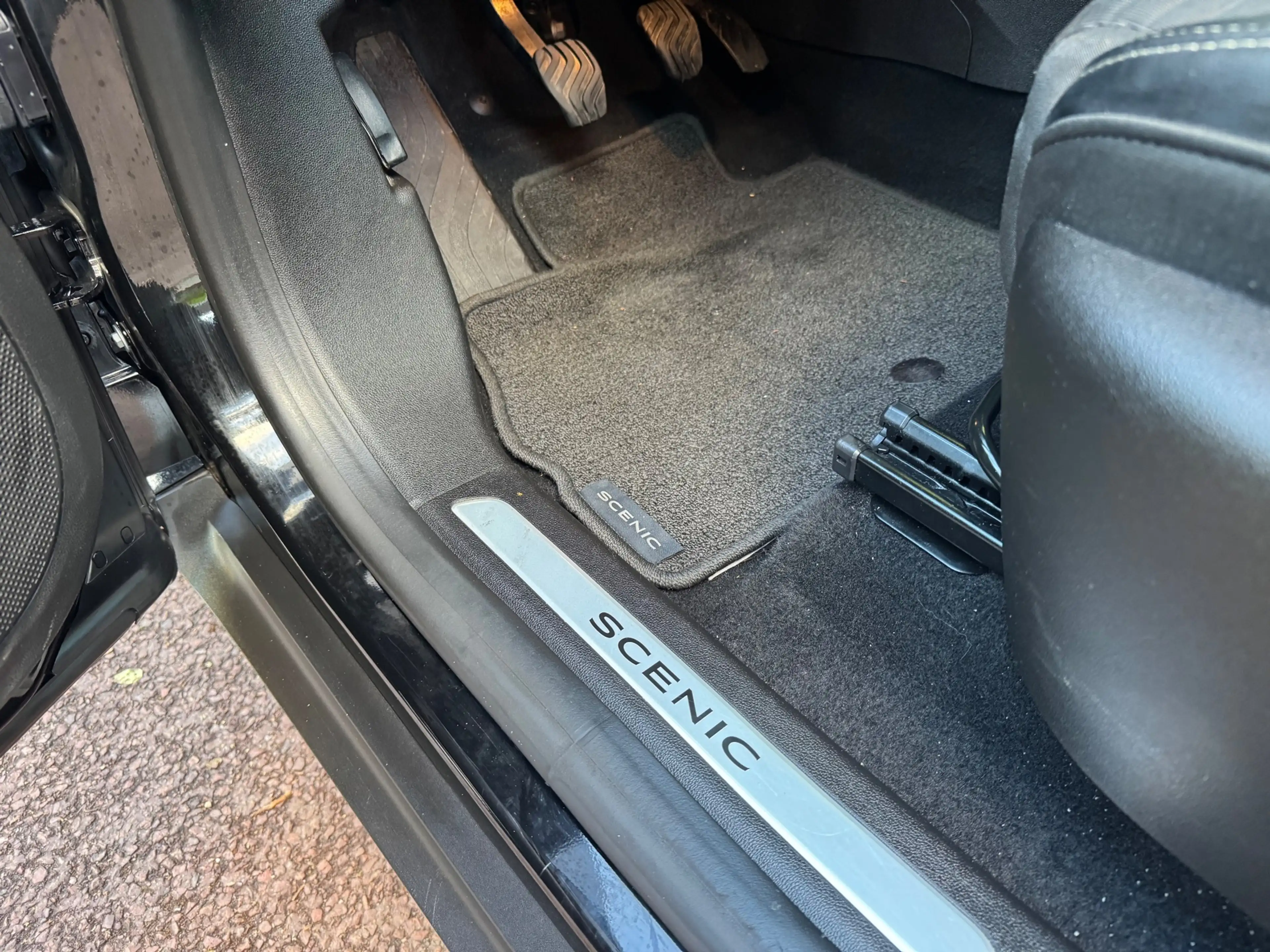 Renault Scenic 1.3 TCe Bose|Navi|Camera|Xenon|Pano|NAP| — photo 17