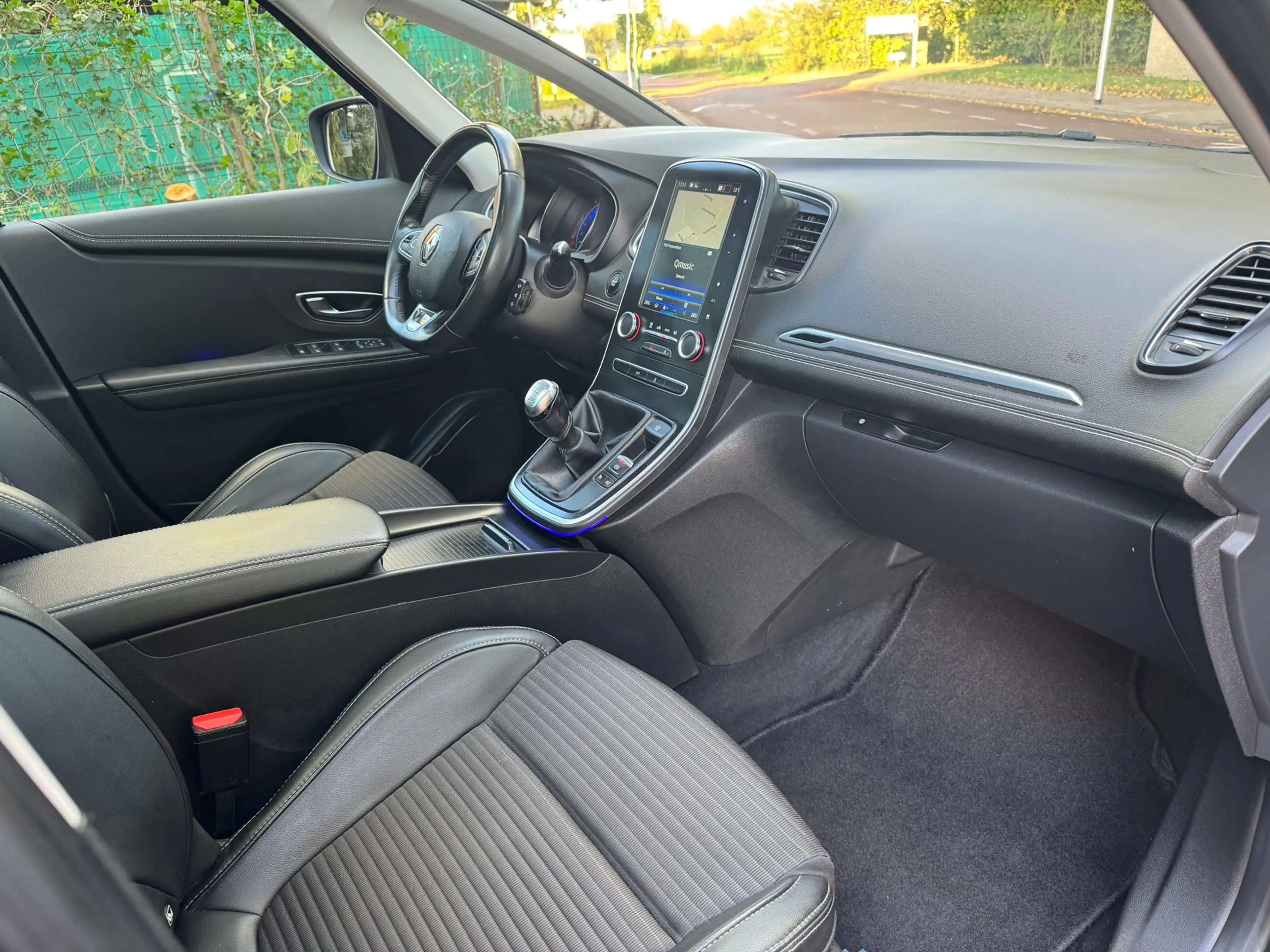 Renault Scenic 1.3 TCe Bose|Navi|Camera|Xenon|Pano|NAP| — photo 10
