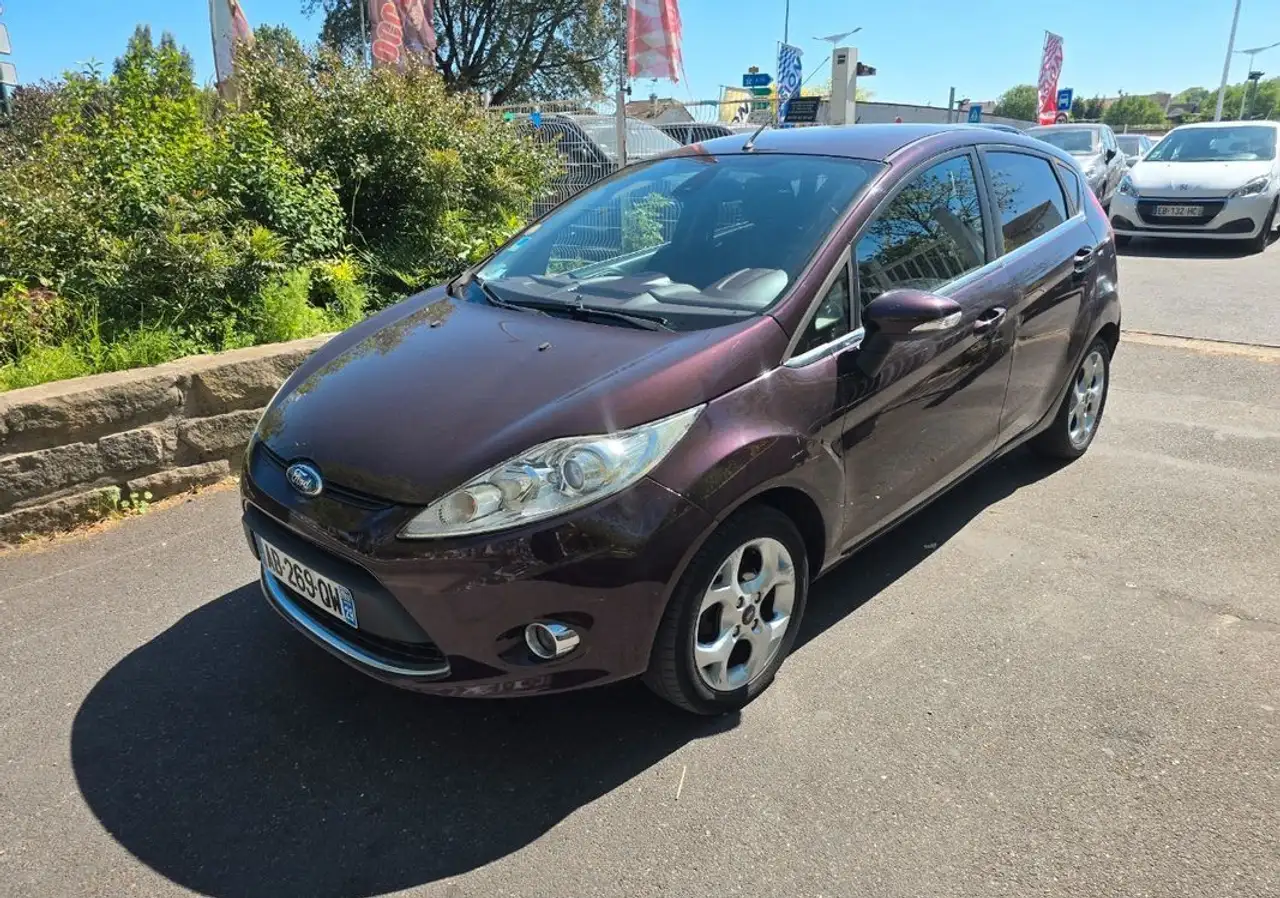Ford Fiesta 1.6l Tdci 90ch Titanium
