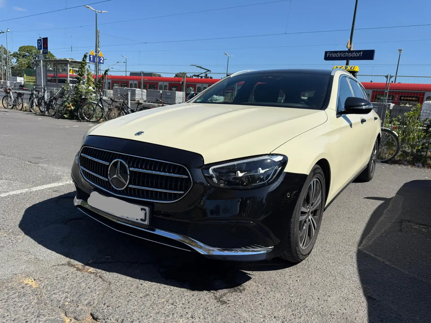 Mercedes-Benz E 200 d T 9G-TRONIC Avantgarde Inspektion und Tuv neu Schwarz - 2