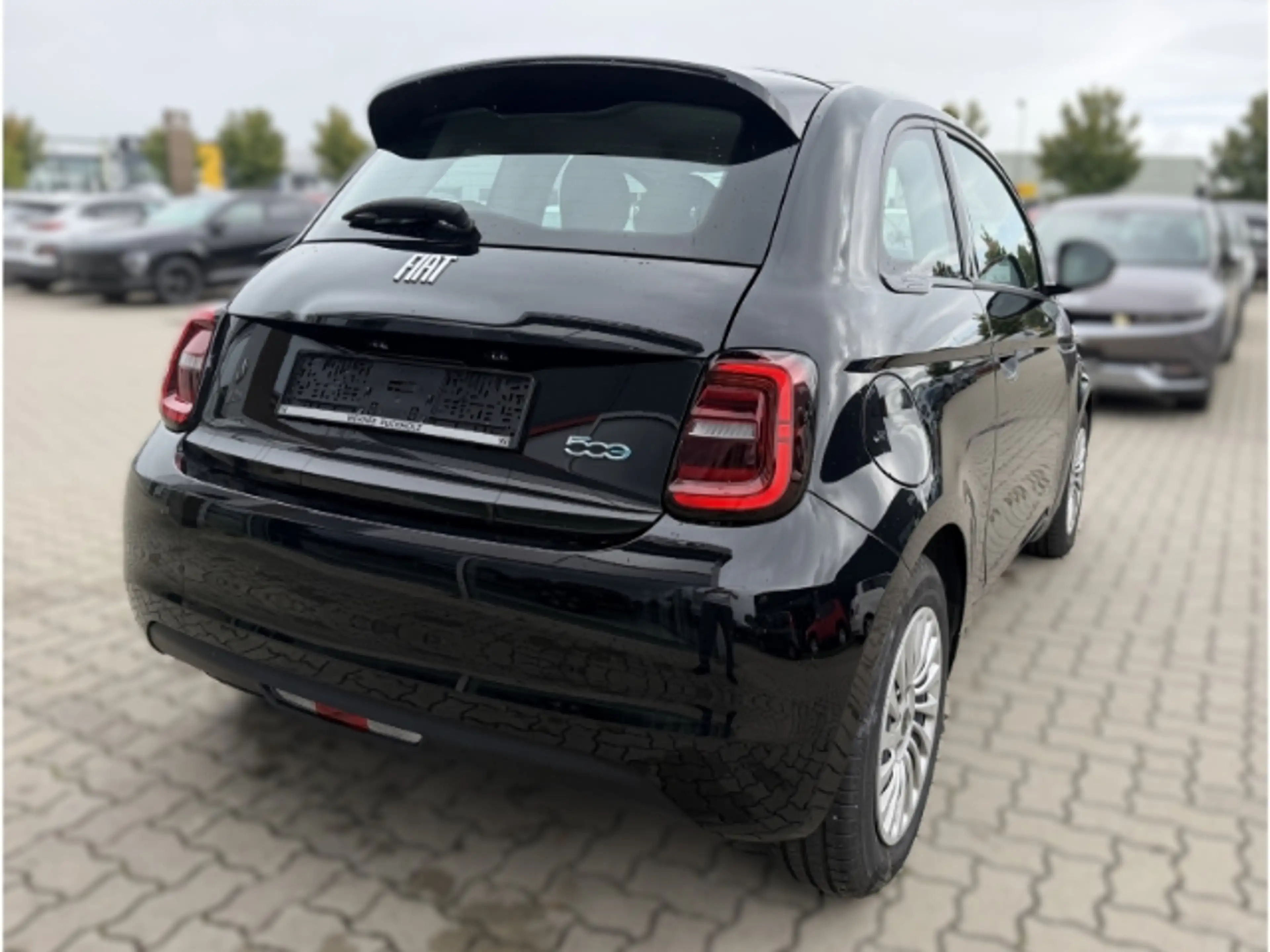 Fiat 500e Action *Klimaanlage *Apple Car Play — photo 8