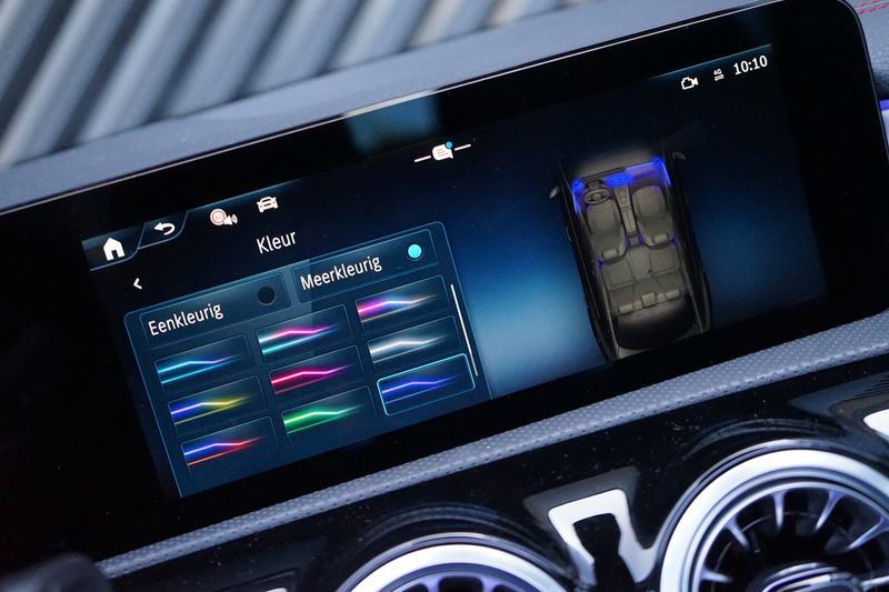 Mercedes-Benz CLA 180 AMG ACC Pano Memory 360 HUD IHC+ Ambient Keyless — photo 27