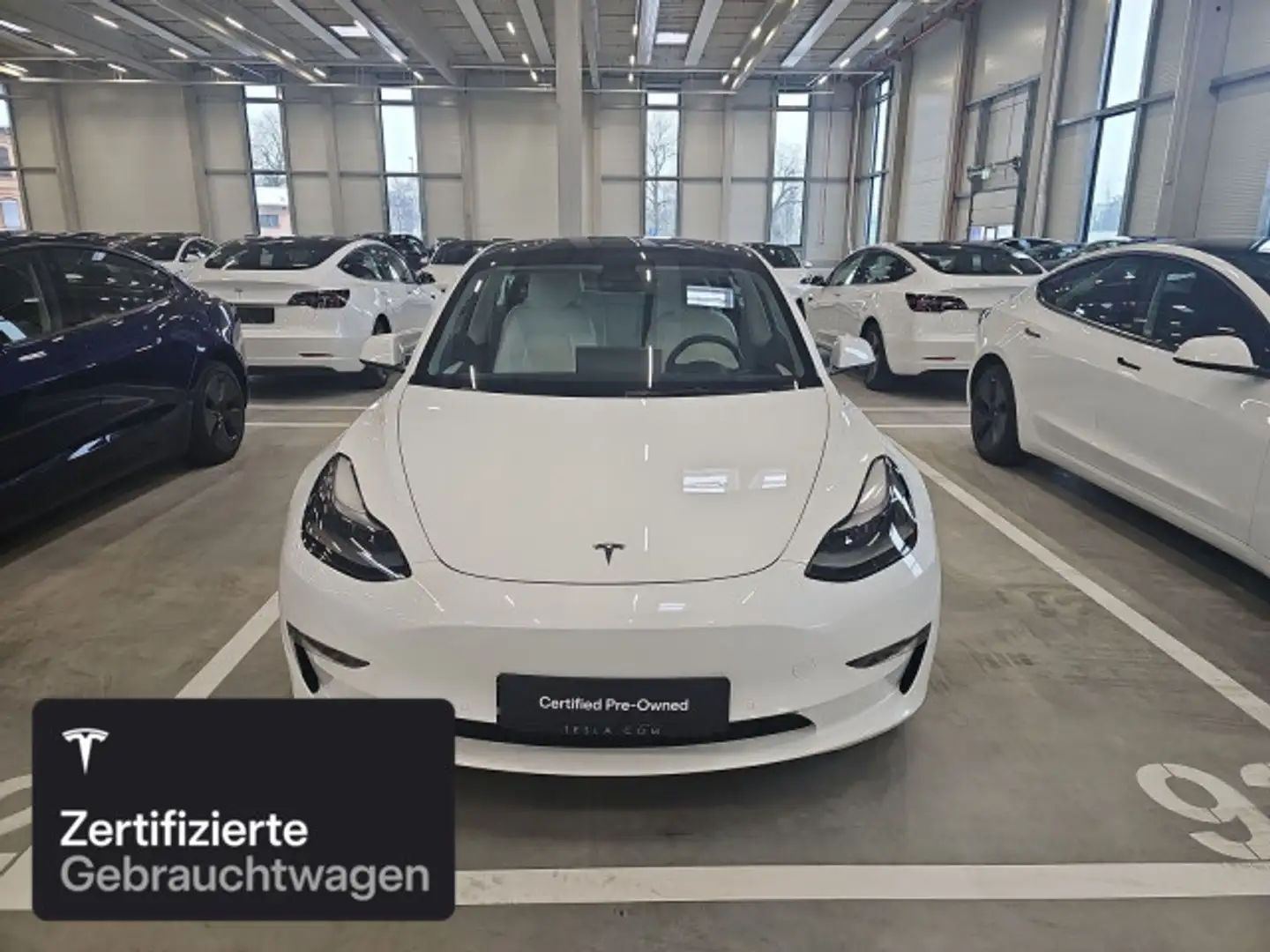 Tesla Model 3 Performance Blanc - 2