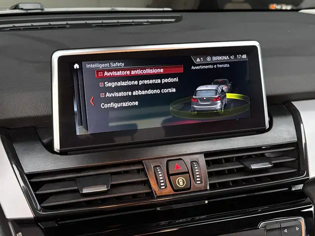 BMW 2 Series view 10