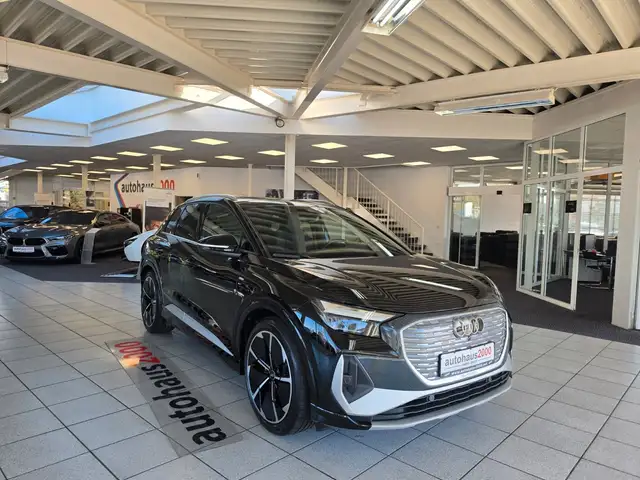 Audi Q4 e-tron 35 S Line/CAM/PANO/ACC