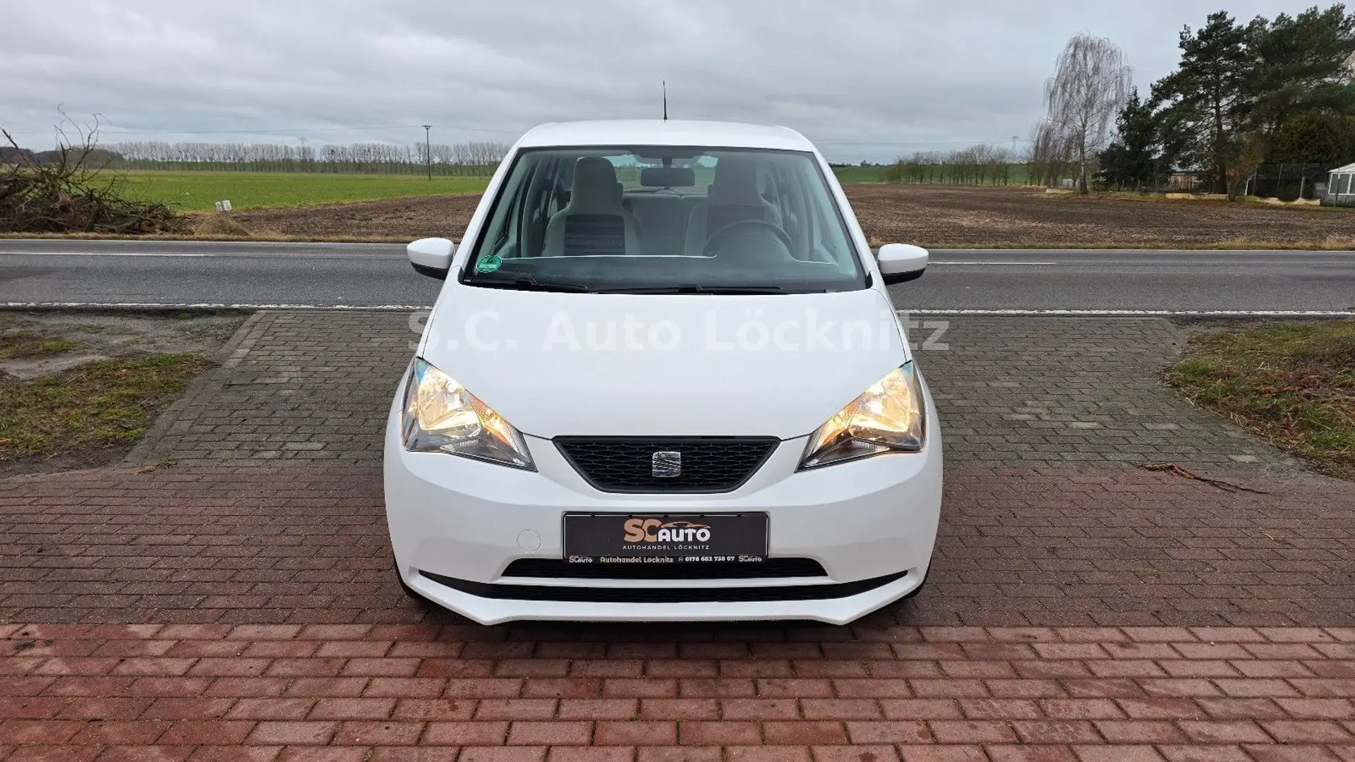 SEAT Mii Style 1.0 Mpi 81 Tkm. TÜV 09/2026 Weiß - 2