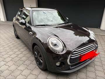 MINI Cooper D 5-Türer - Ausstattung Chili - Iced Chocolate metallic