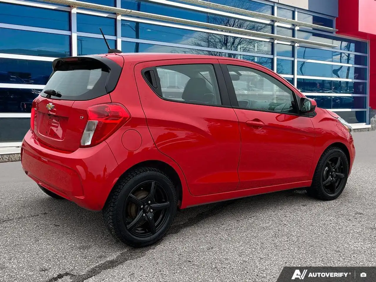 Chevrolet Spark снимка Chevrolet Spark