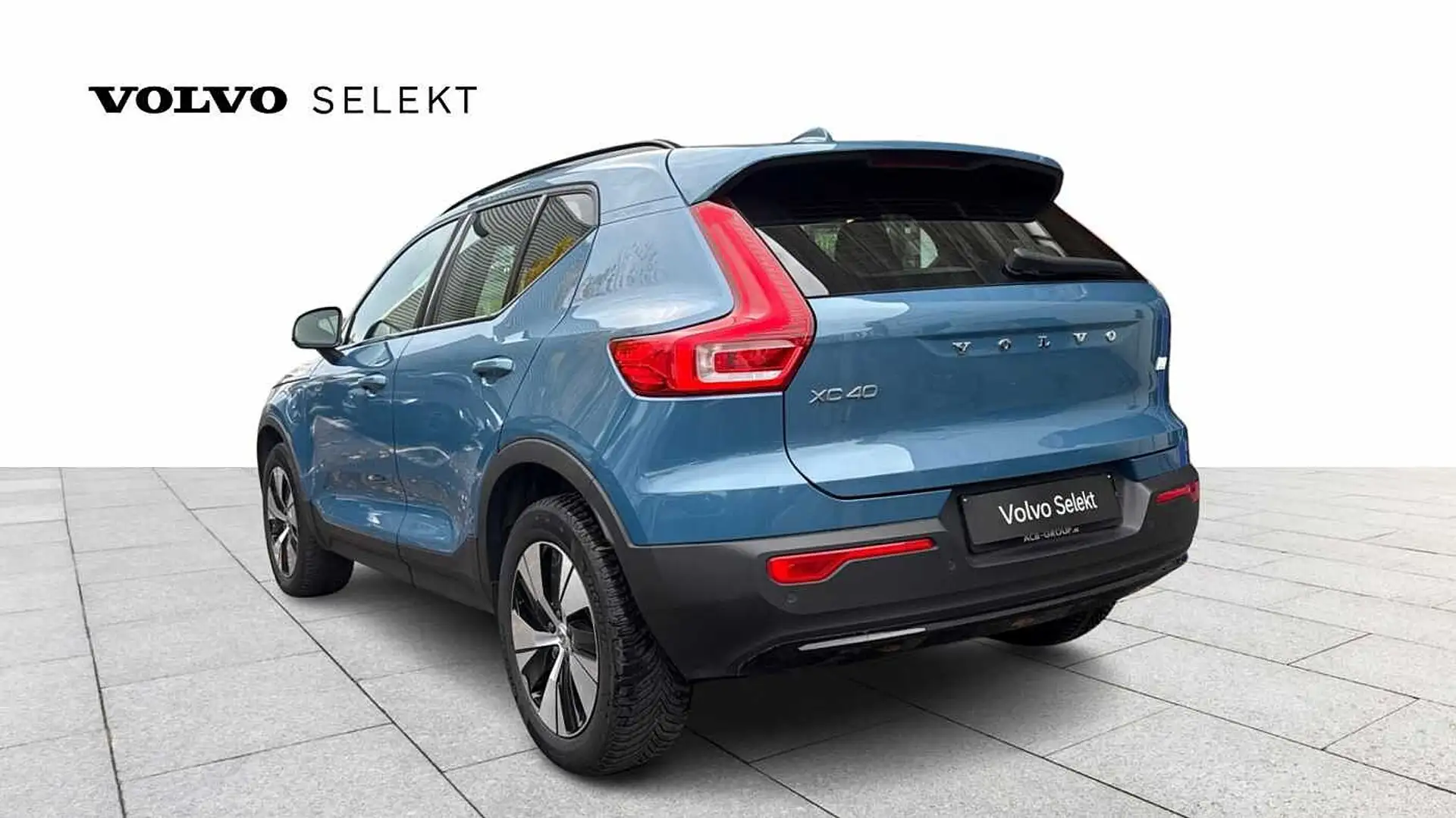 Volvo XC40 Recharge Plus Dark, T4 plug-in hybrid Blauw - 2