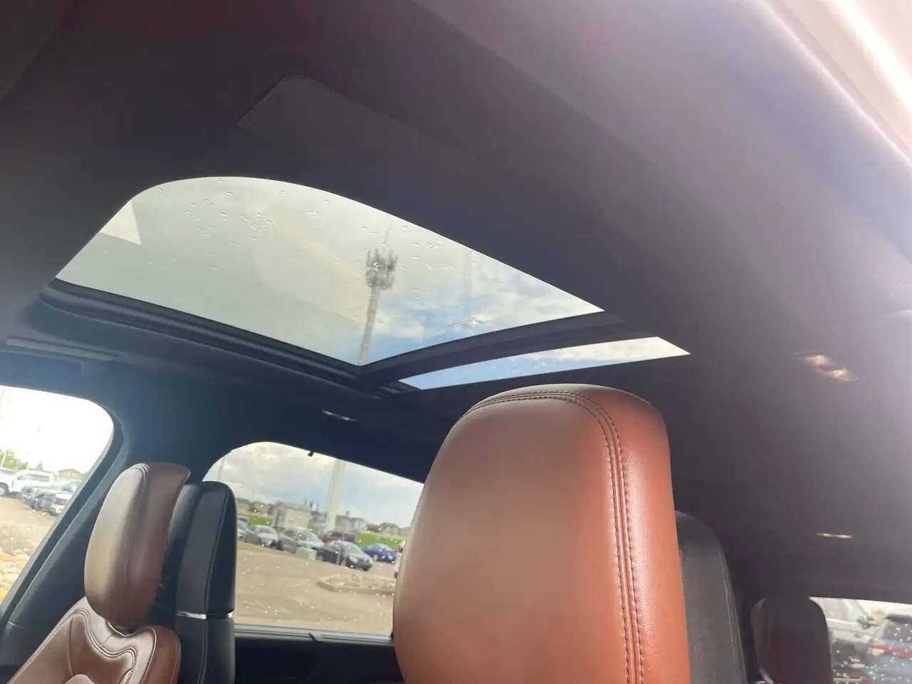 Lincoln Aviator снимка Lincoln Aviator