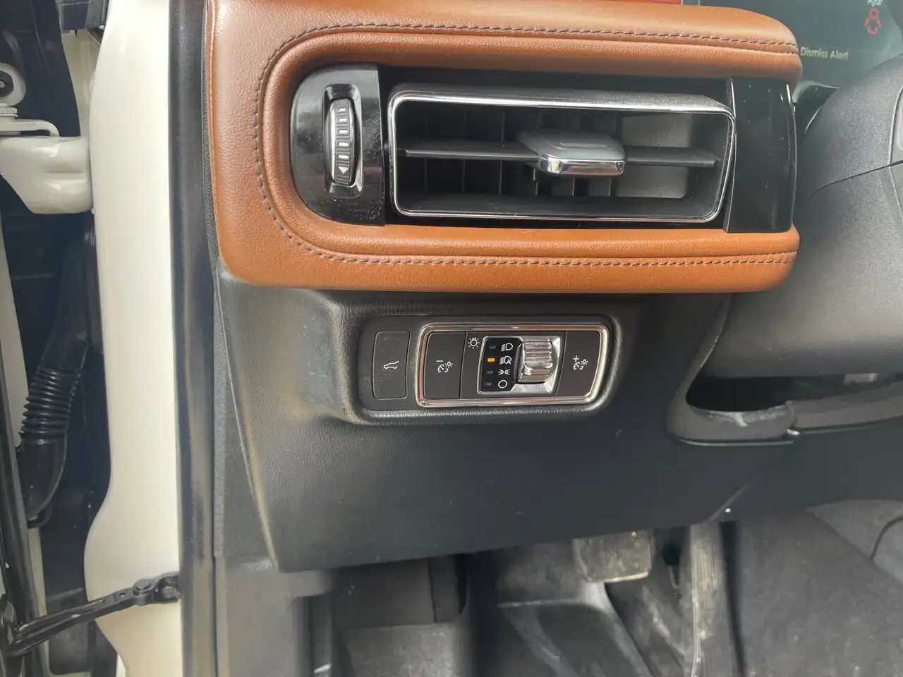 Lincoln Aviator снимка Lincoln Aviator