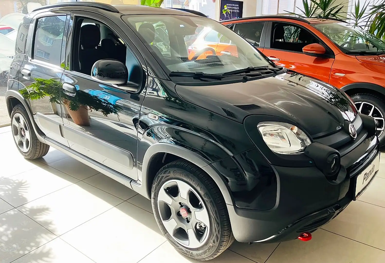 Fiat Panda 4x2 FireFly Hybrid 70 Cross Schwarz - 1