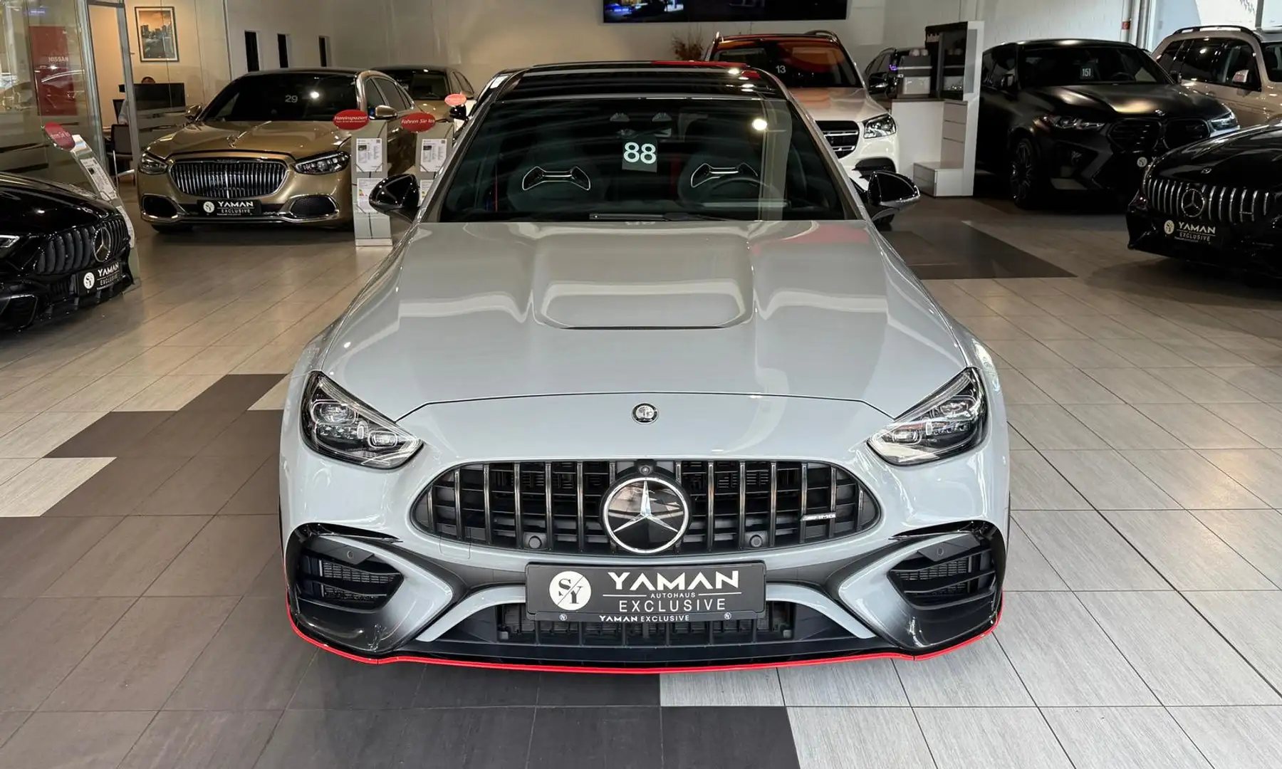 Mercedes-Benz C 63 AMG C 63 T AMG S E Performance 4Matic+ F1 Edition Grey - 2