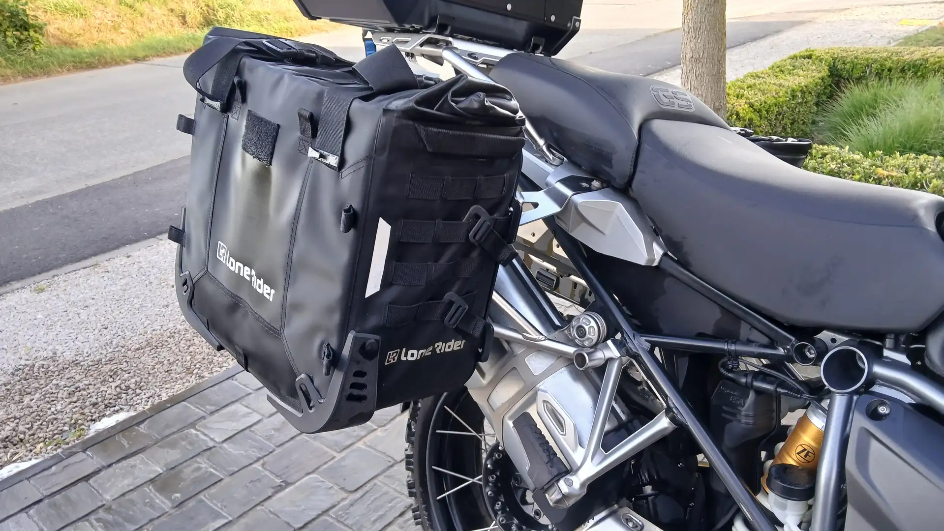 BMW R 1250 GS Adventure Triple Black Noir - 2