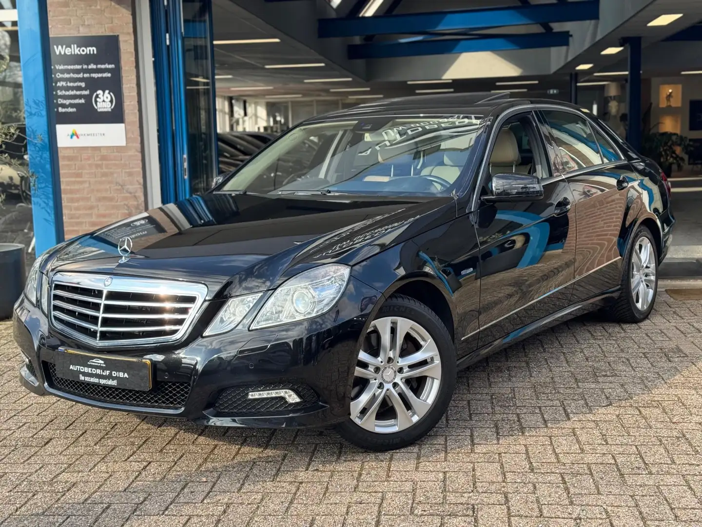 Mercedes-Benz E 250 CGI Avantgarde 2009 AUT NAVI NAP! Zwart - 2