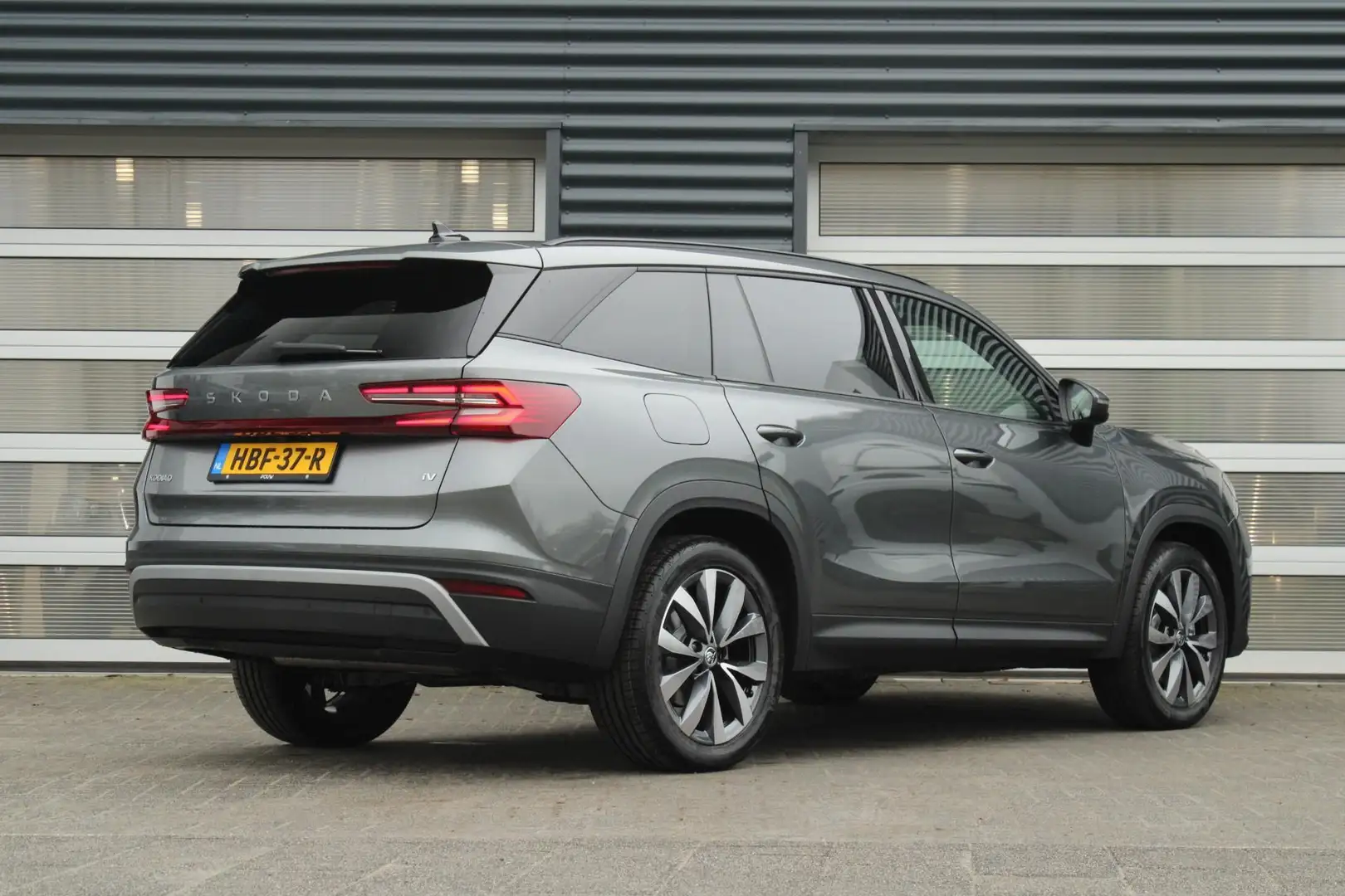 Skoda Kodiaq 1.5 TSI 204pk PHEV Business Edition | Panoramadak Gris - 2