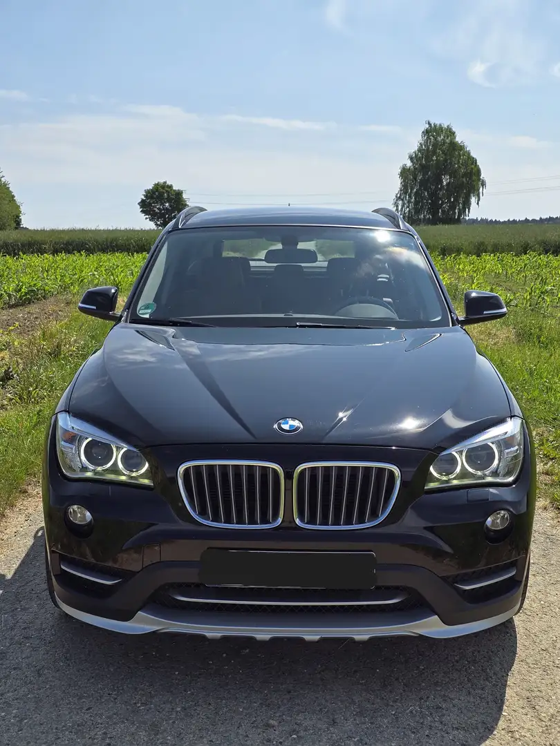 BMW X1 X1 xDrive18d Aut. xLine Schwarz - 1