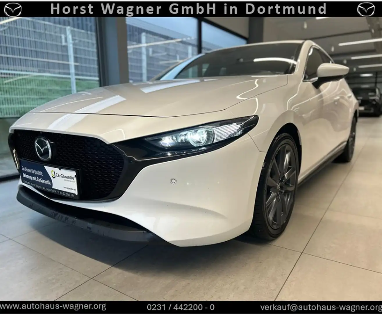 Mazda 3 Selection 150 PS *Automatik*Premium*Design* Weiß - 1