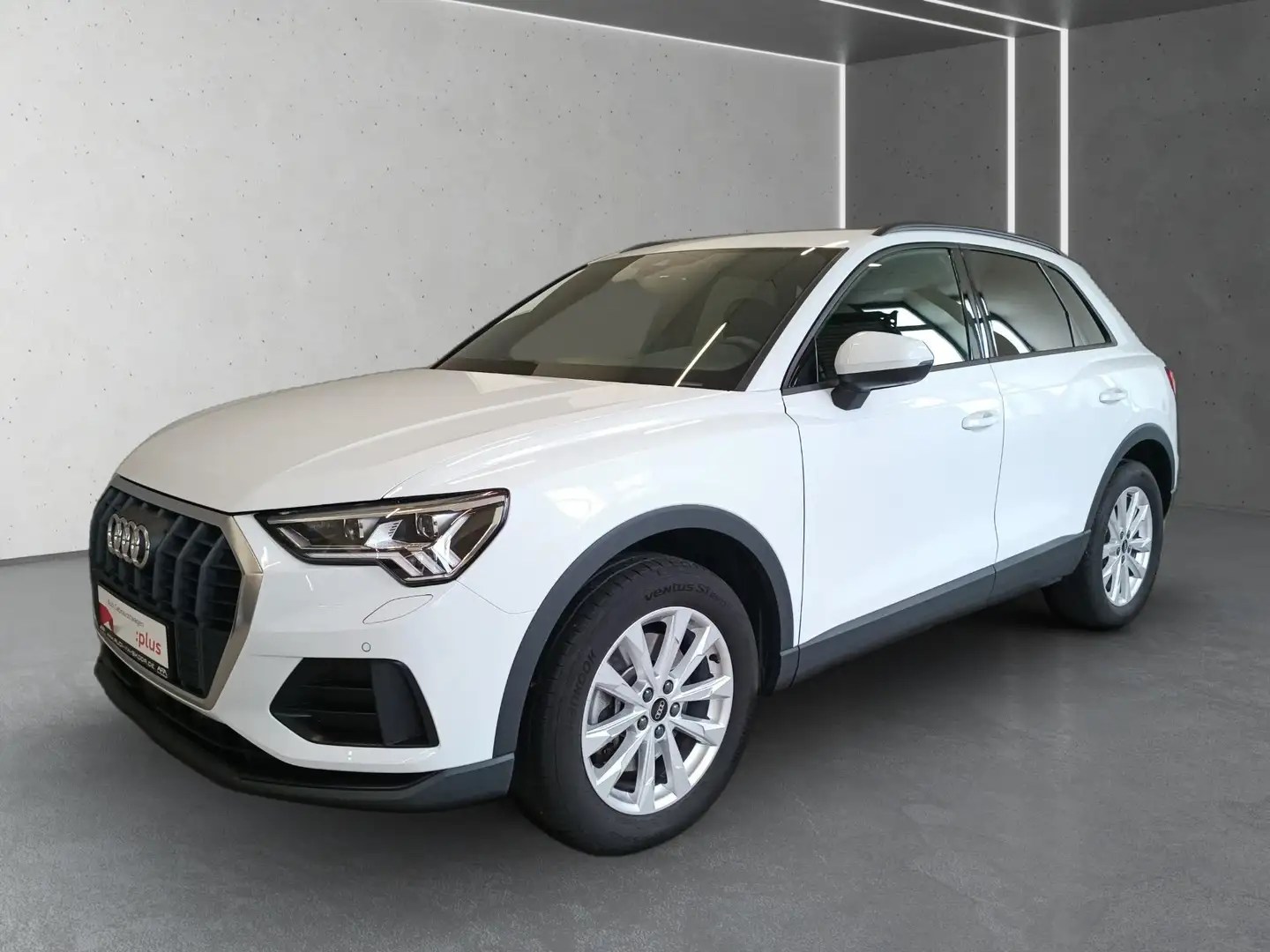 Audi Q3 45 TFSI qu. S tr. S-LineINT*Matrix*RFK*ACC*NAV Weiß - 2