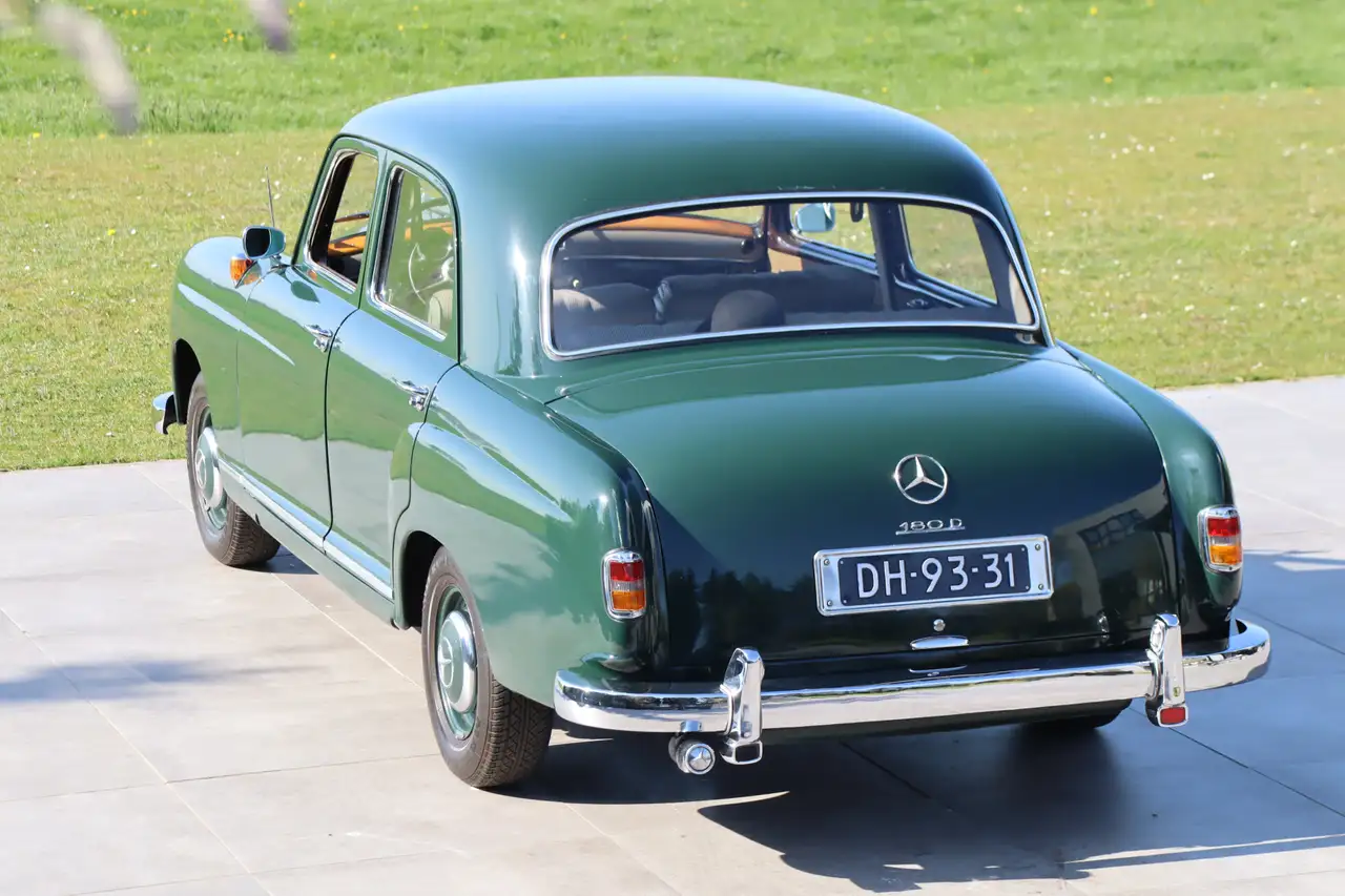 Mercedes-Benz 180 D W120, foto 2