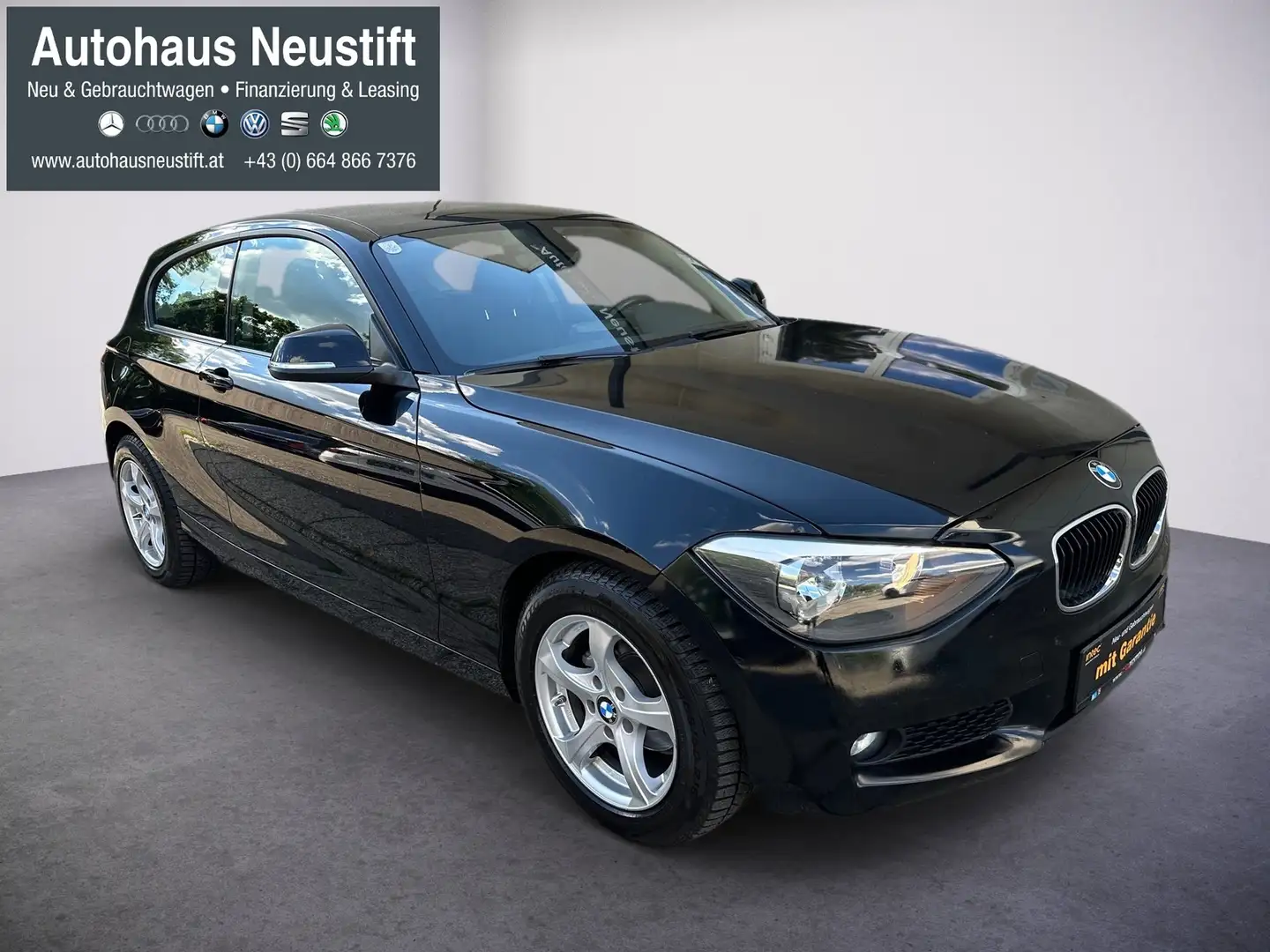 BMW 114 114i Österreich-Paket Schwarz - 2