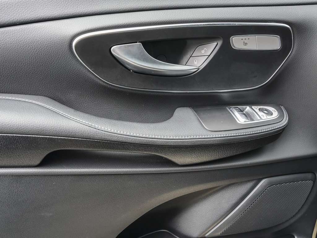 Mercedes-Benz EQV 300