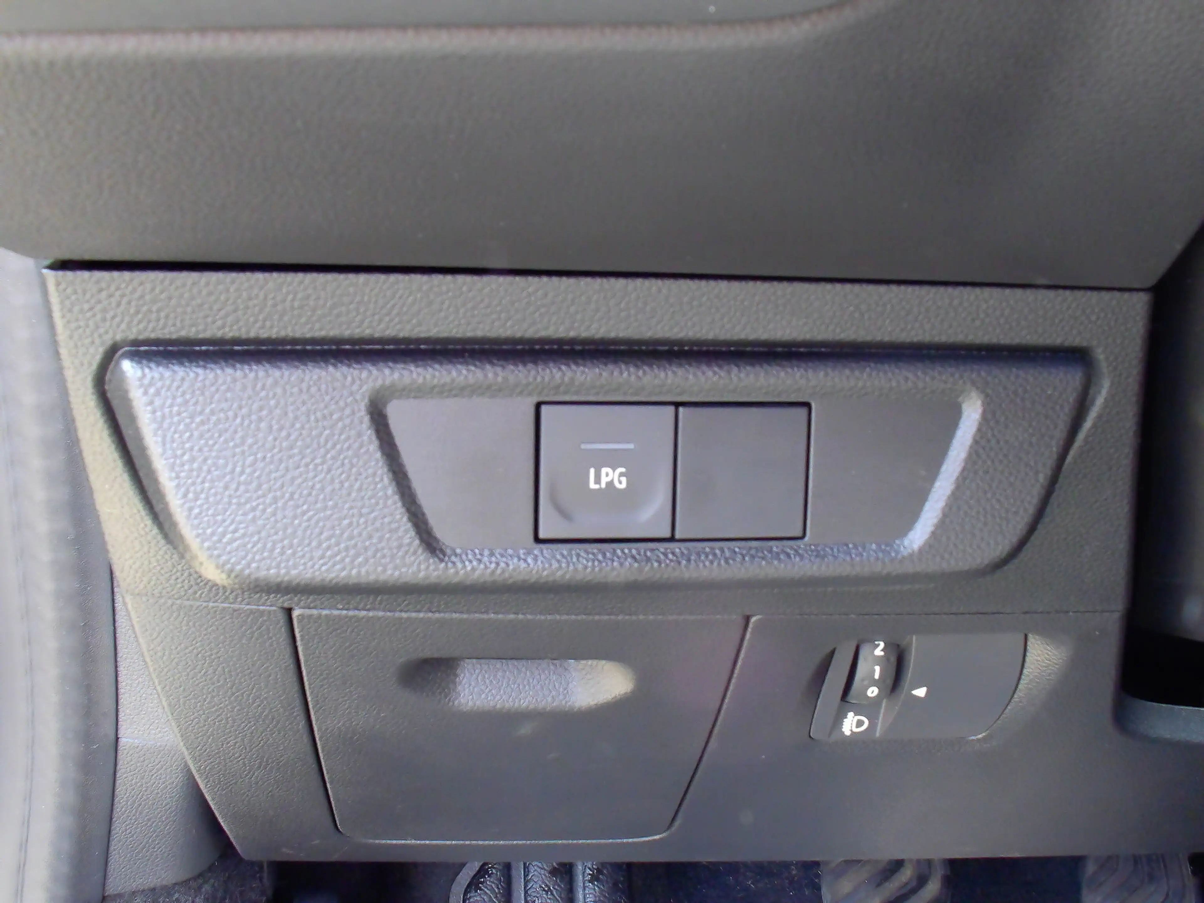 Dacia Jogger Extreme+ TCe 100 ECO-G — photo 13