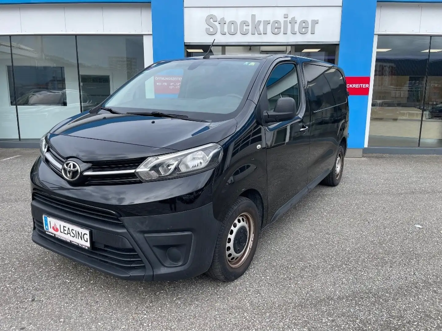 Toyota Proace Pro Ace 2,0 D-4D 120 L1*MWSt ausweisbar*PDC*TEM... Schwarz - 1