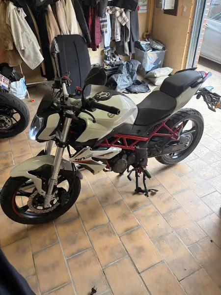 Benelli BN 125 - foto 7