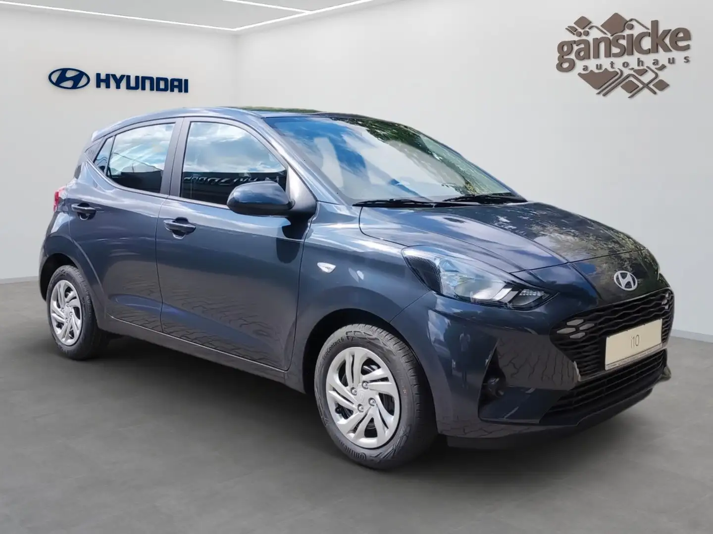 Hyundai i10 1.0 Select Grau - 2