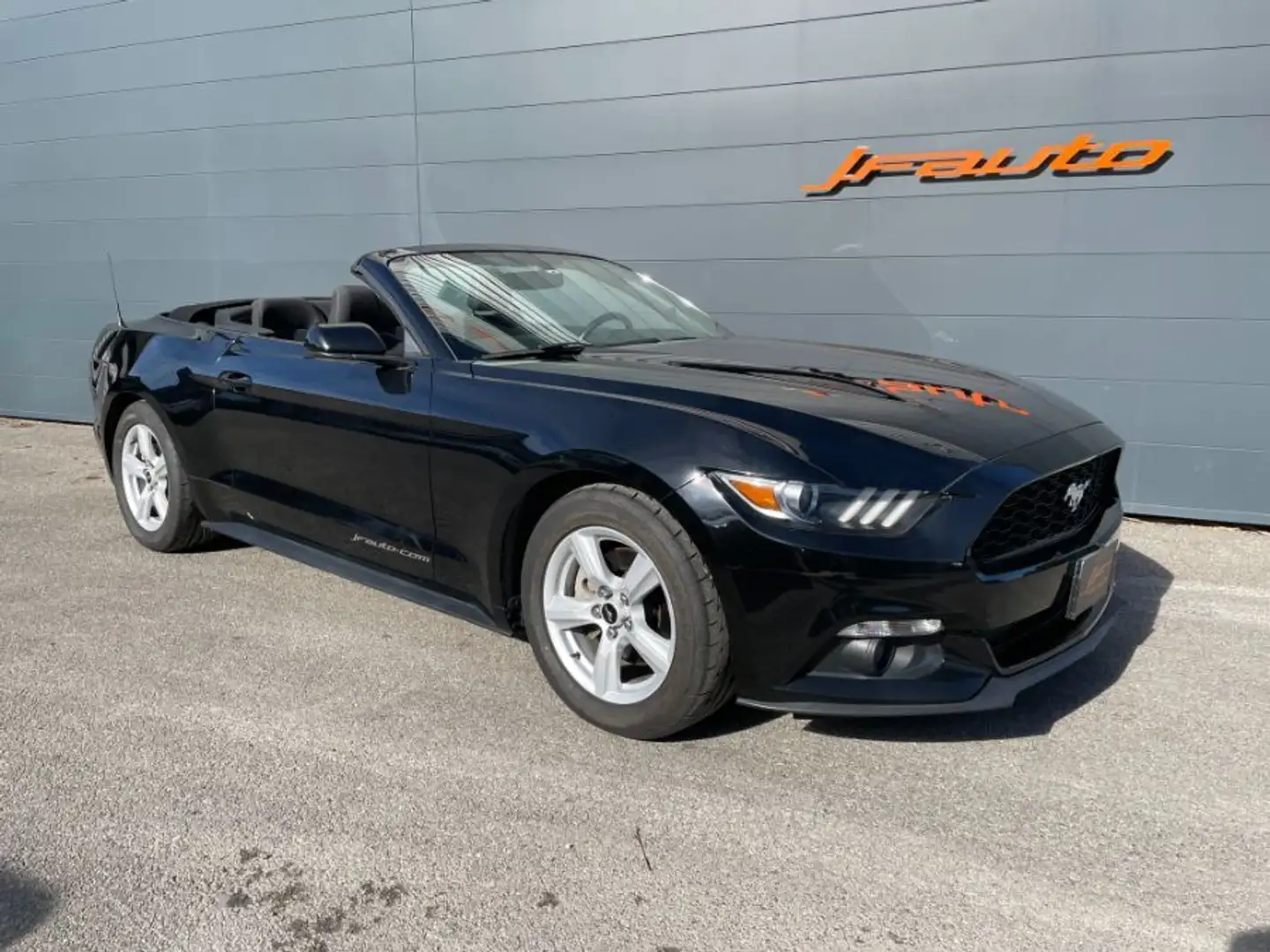 Ford Mustang CABRIOLET V6 Noir - 1