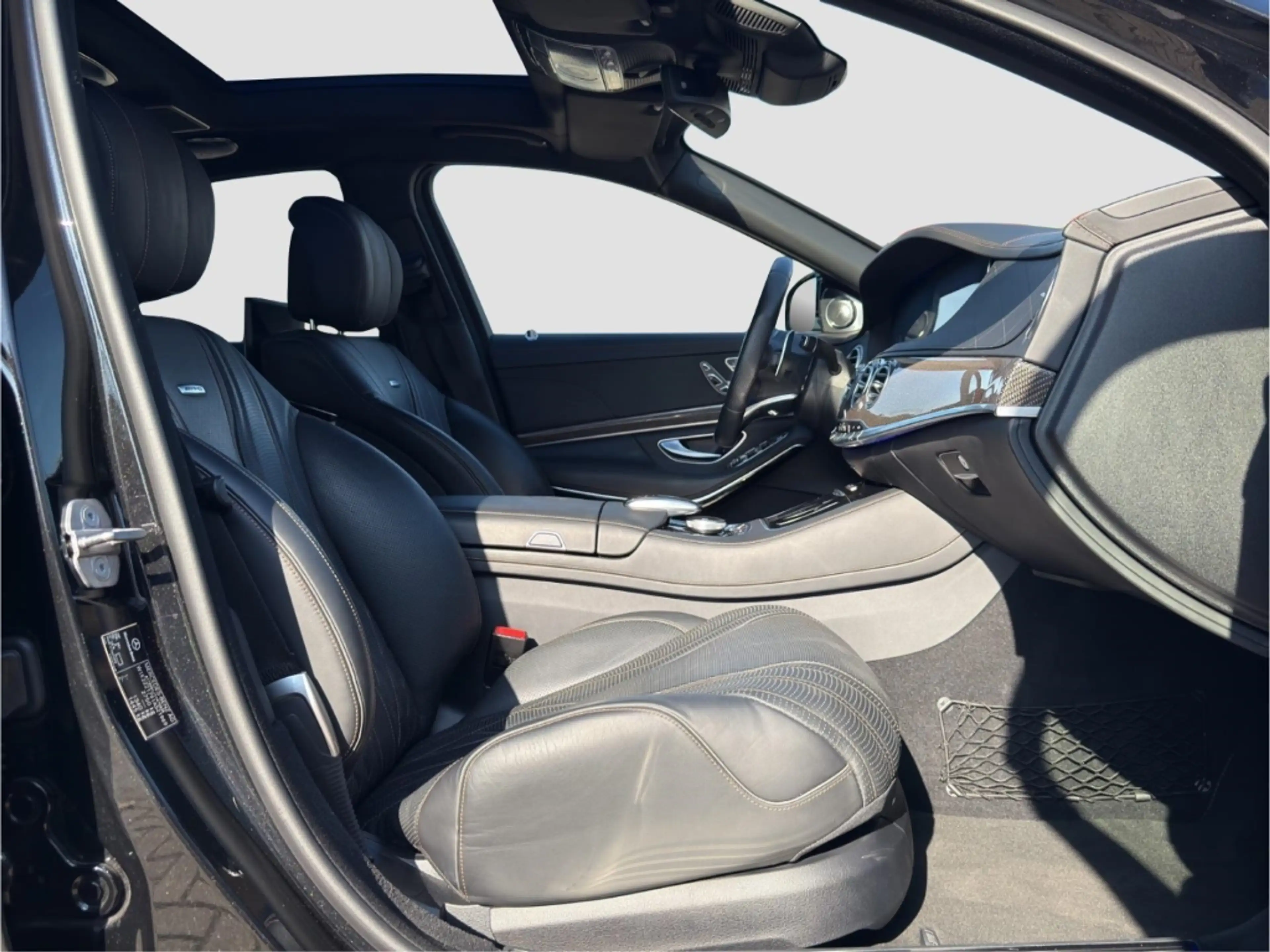 Mercedes-Benz S 65 AMG L FINAL EDITION 1/130 Drivers Package — photo 12