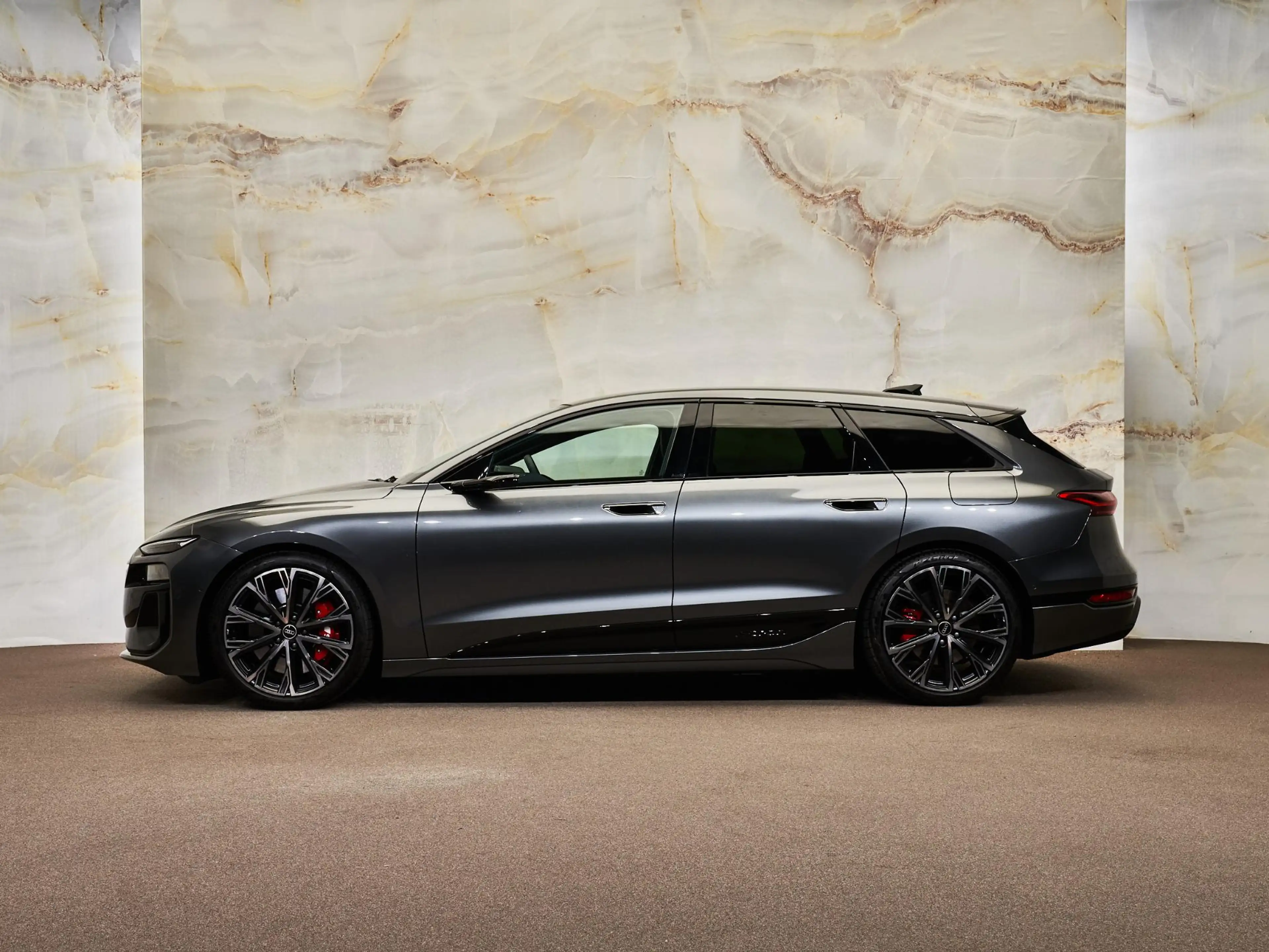 Audi S6 e-tron Avant Quattro , pano, Tech Pro, B&O, luchtv., OLED — photo 2