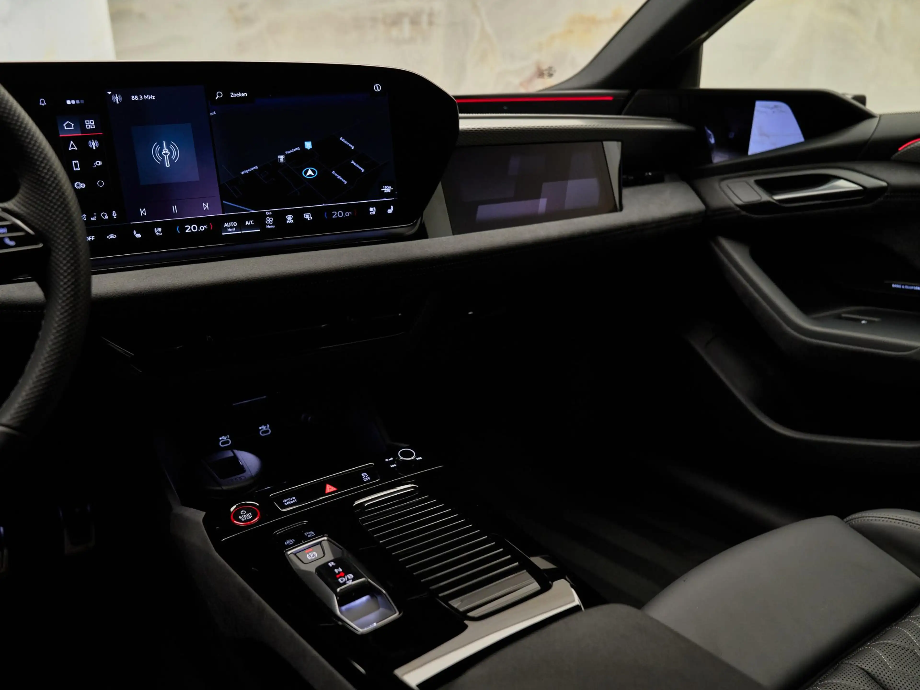Audi S6 e-tron Avant Quattro , pano, Tech Pro, B&O, luchtv., OLED — photo 23