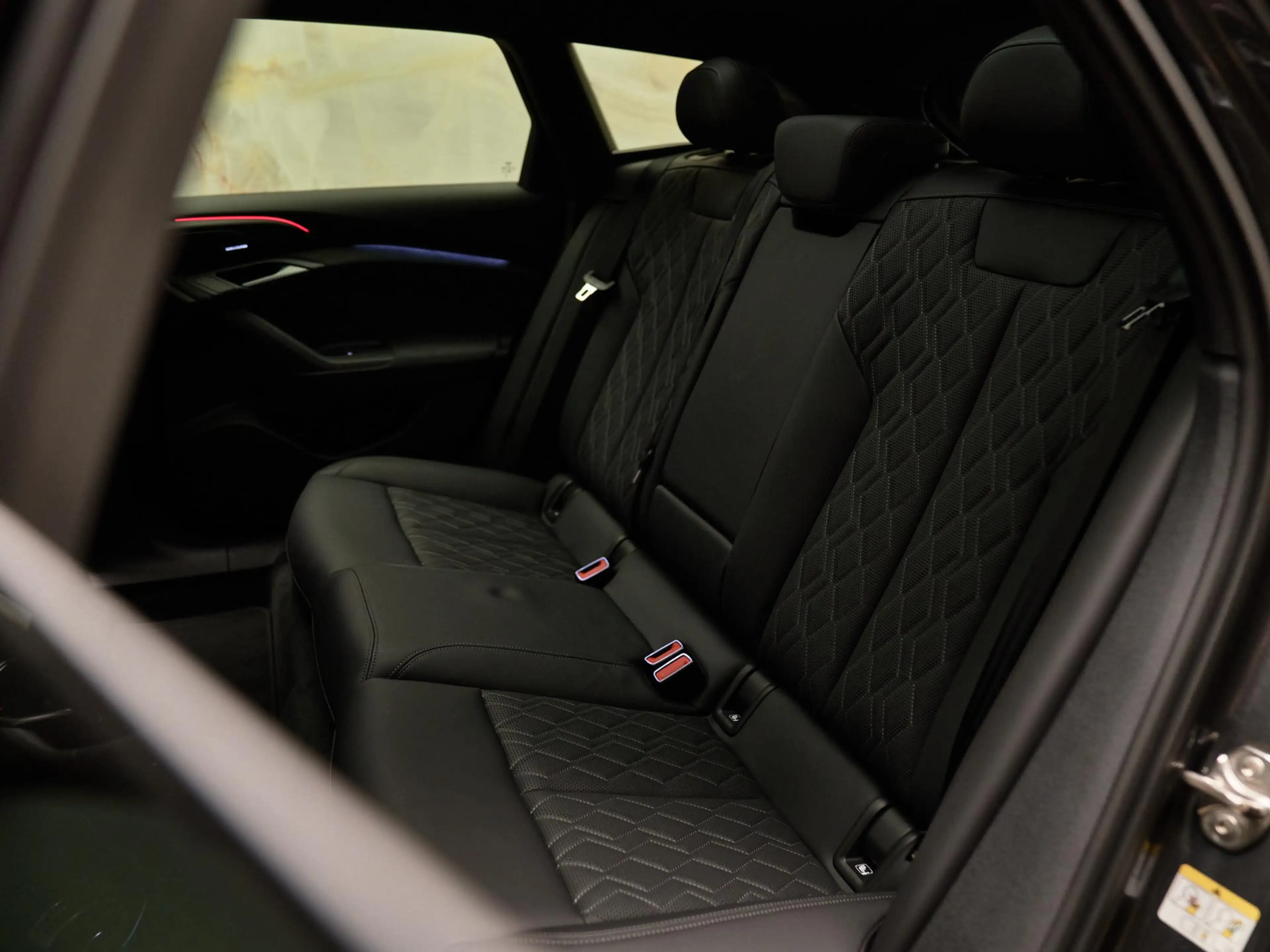 Audi S6 e-tron Avant Quattro , pano, Tech Pro, B&O, luchtv., OLED — photo 29
