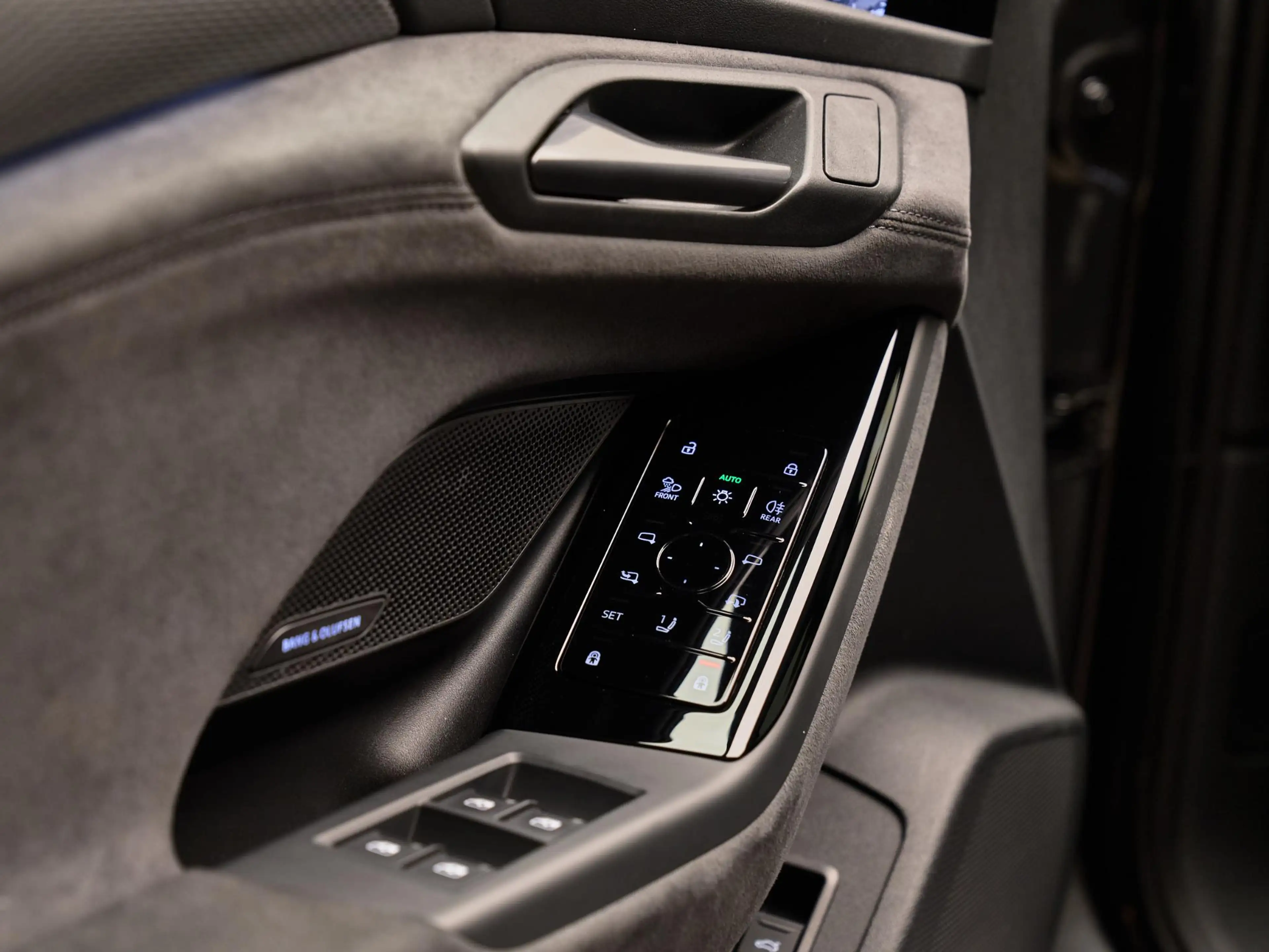 Audi S6 e-tron Avant Quattro , pano, Tech Pro, B&O, luchtv., OLED — photo 10