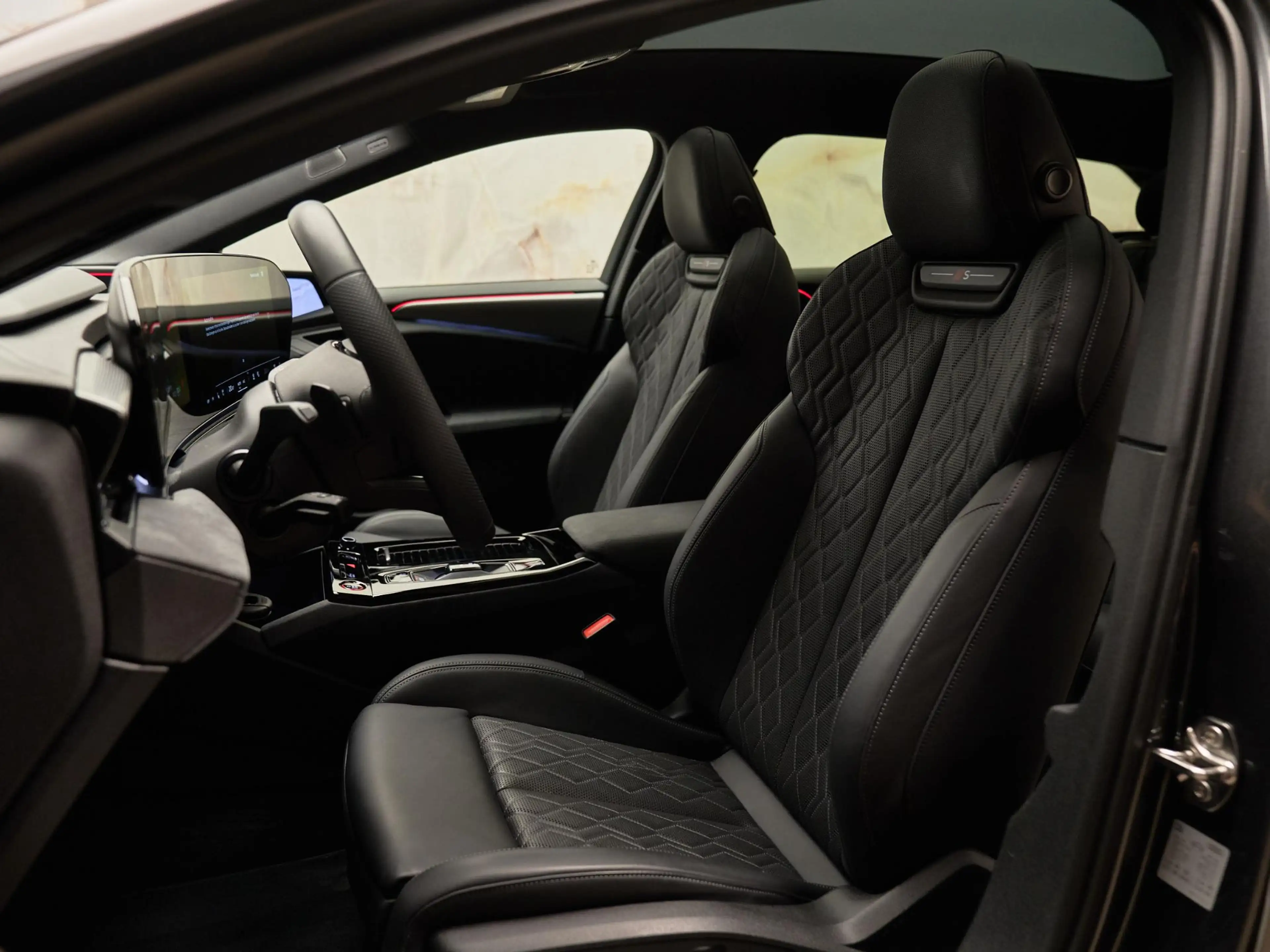 Audi S6 e-tron Avant Quattro , pano, Tech Pro, B&O, luchtv., OLED — photo 8