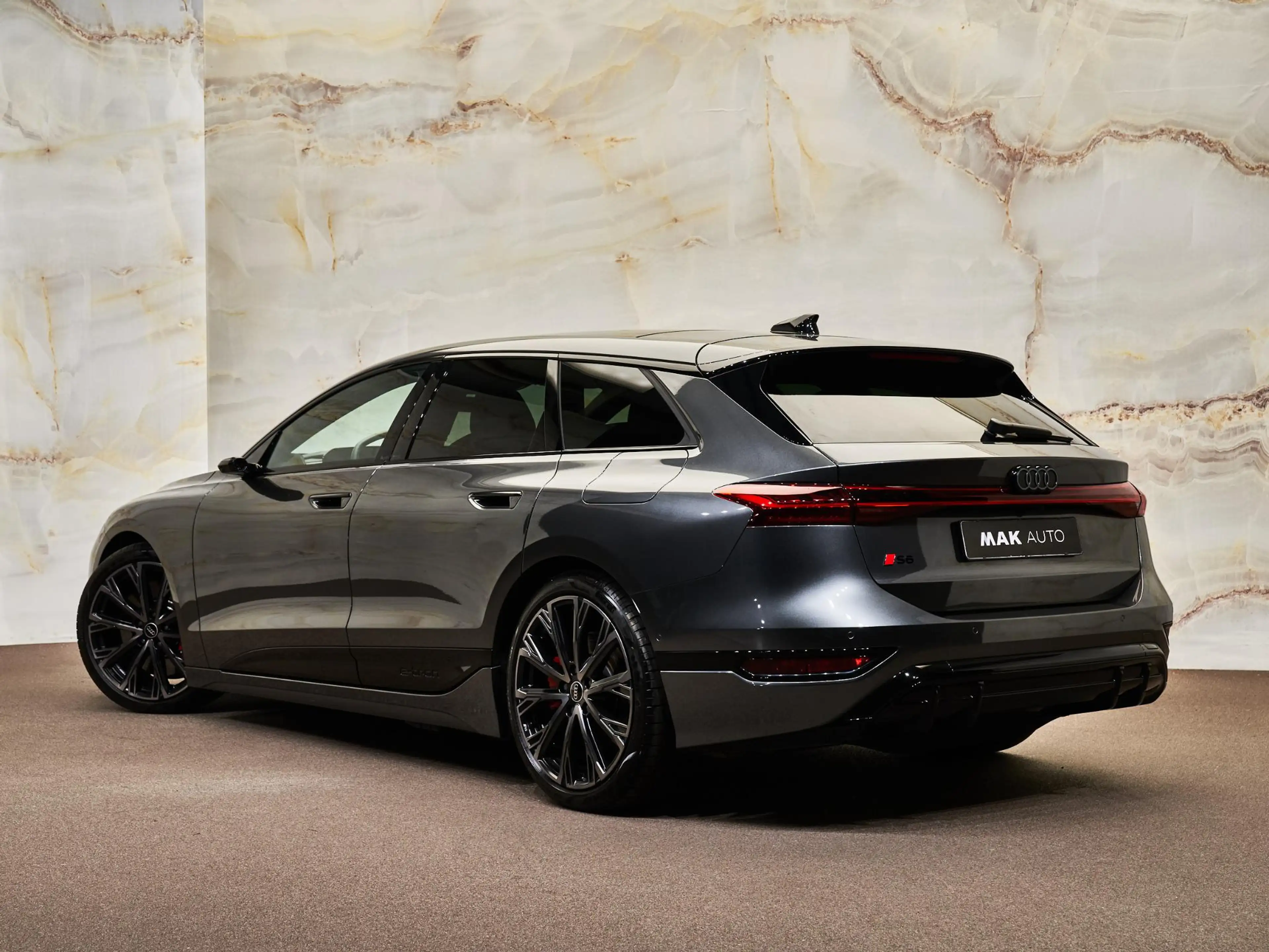 Audi S6 e-tron Avant Quattro , pano, Tech Pro, B&O, luchtv., OLED — photo 3